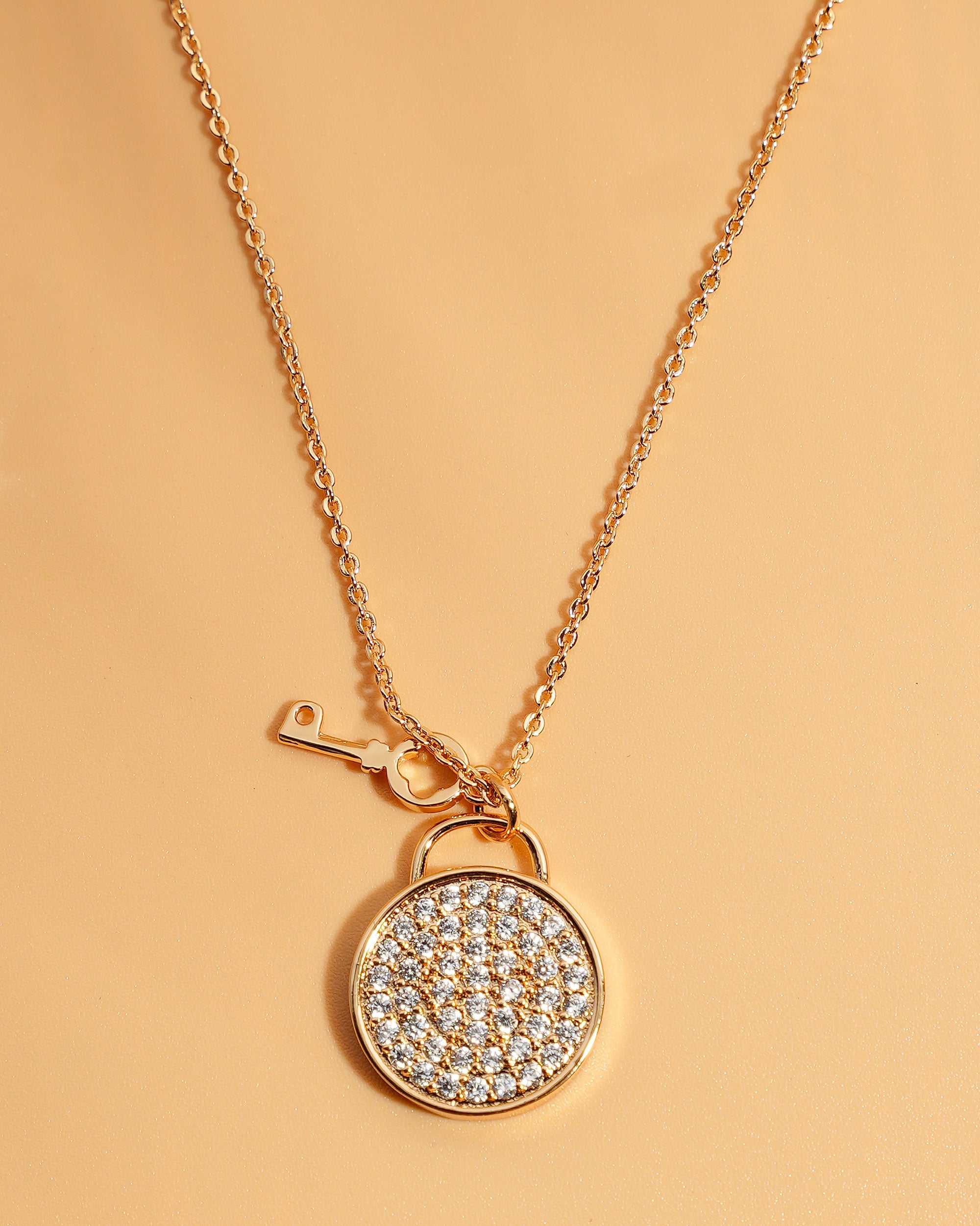 Eminent Women's Locket Set