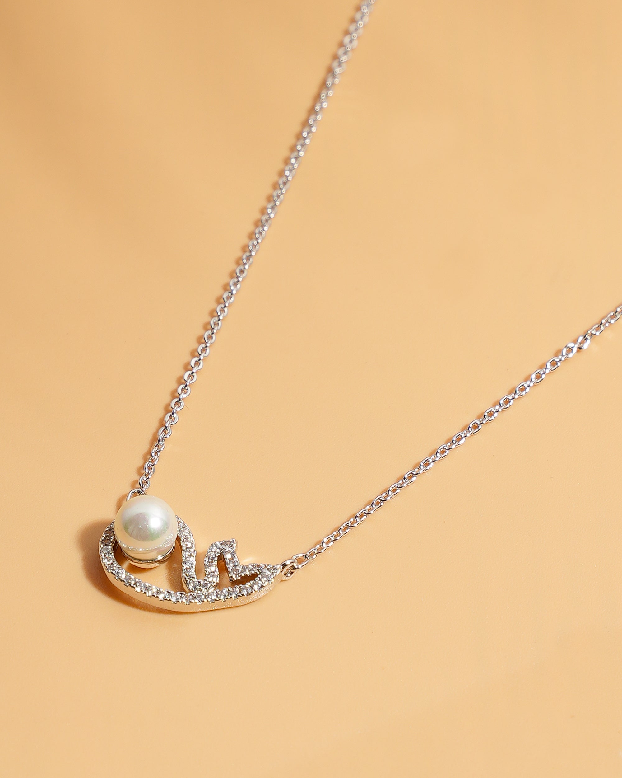 Eminent Women's Locket Set