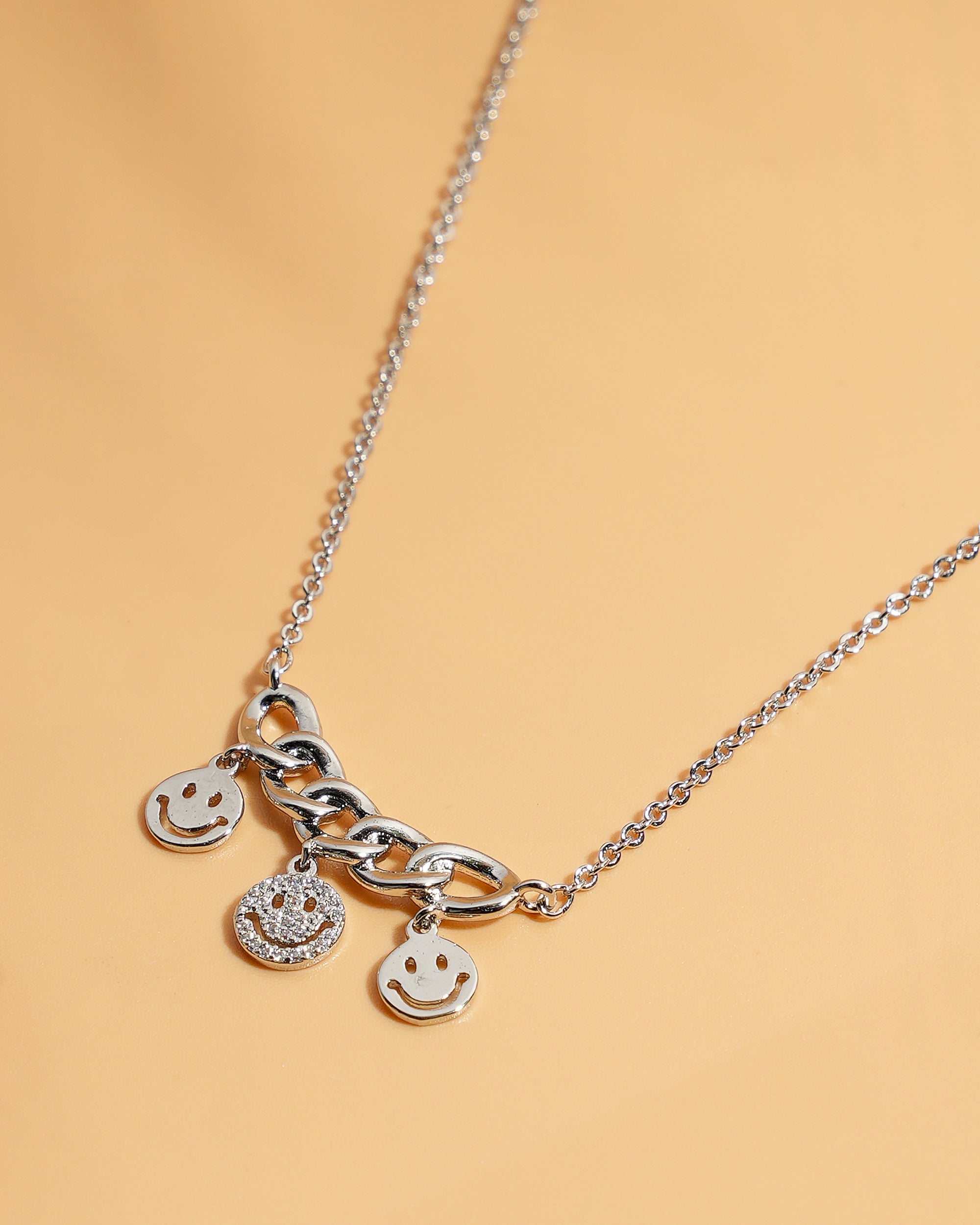 Eminent Women's Locket Set