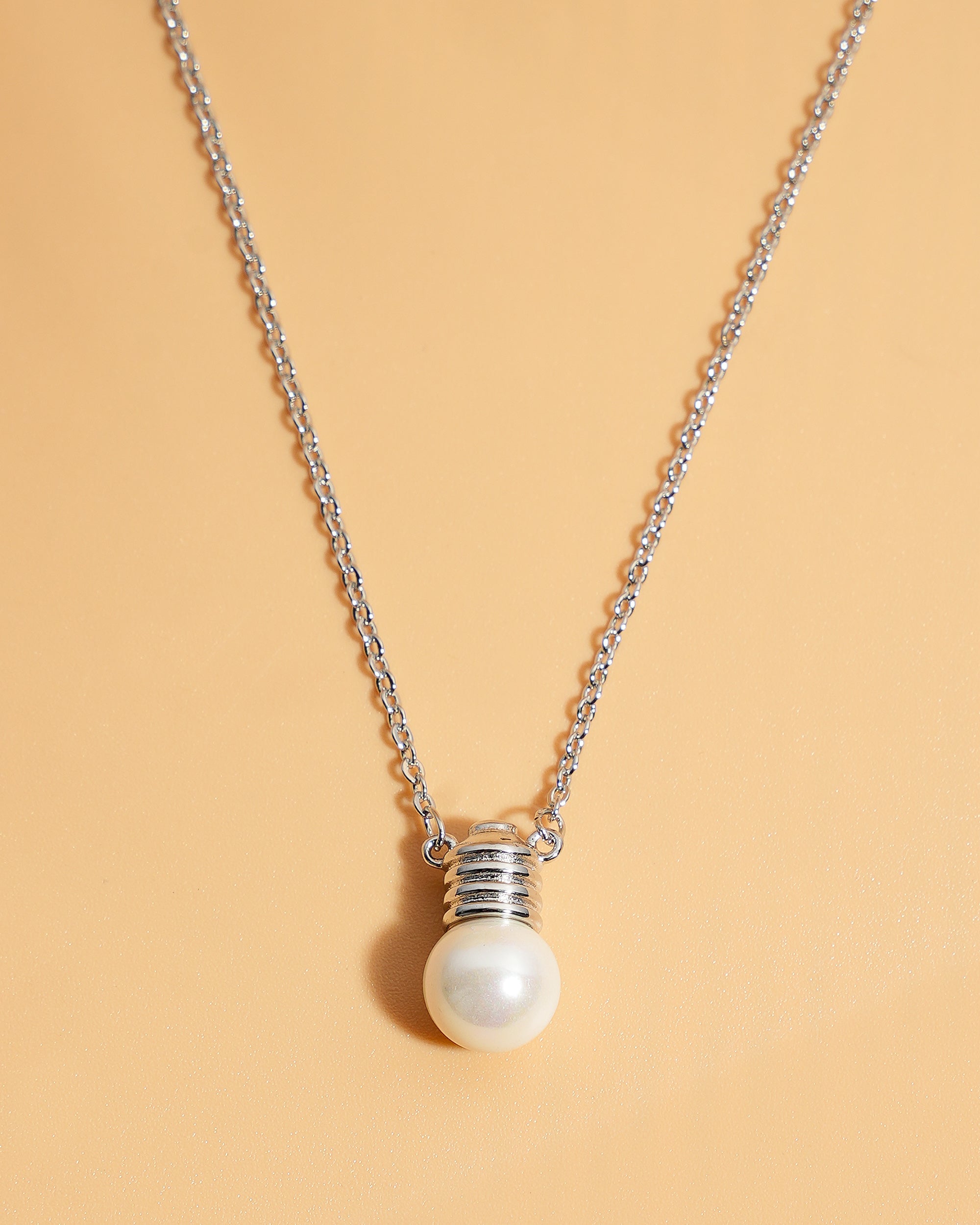 Eminent Women's Locket Set