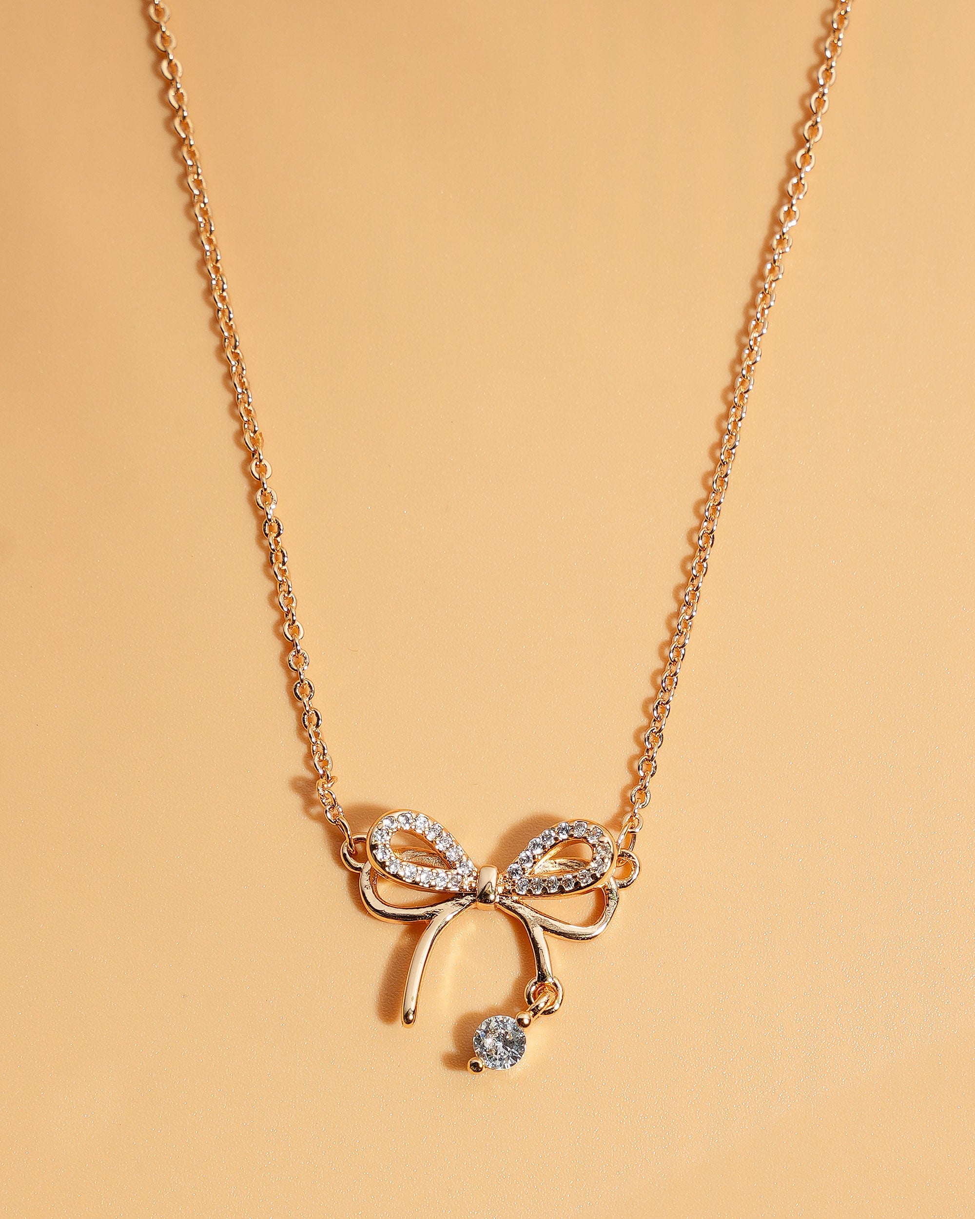 Eminent Women's Locket Set