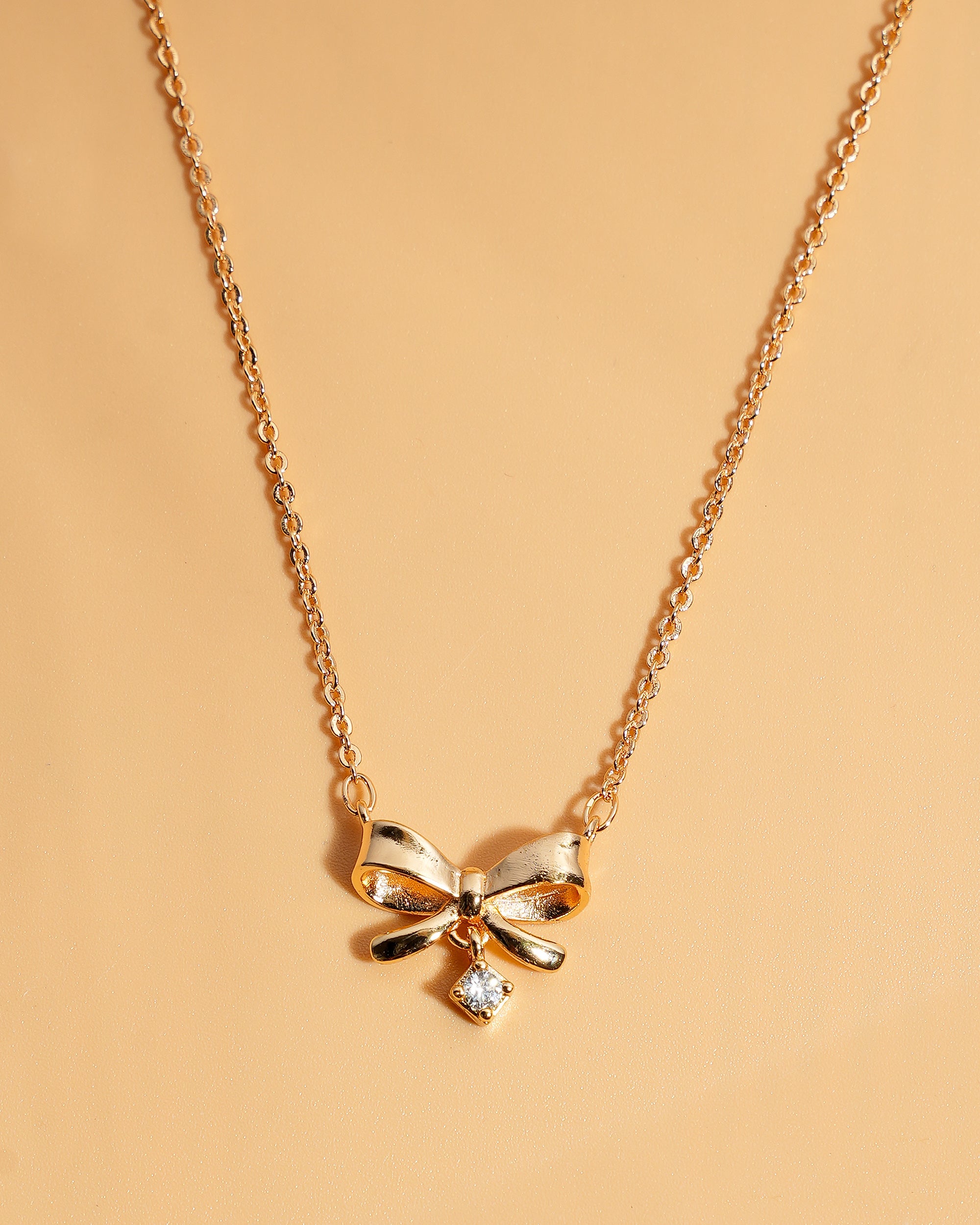 Eminent Women's Locket Set