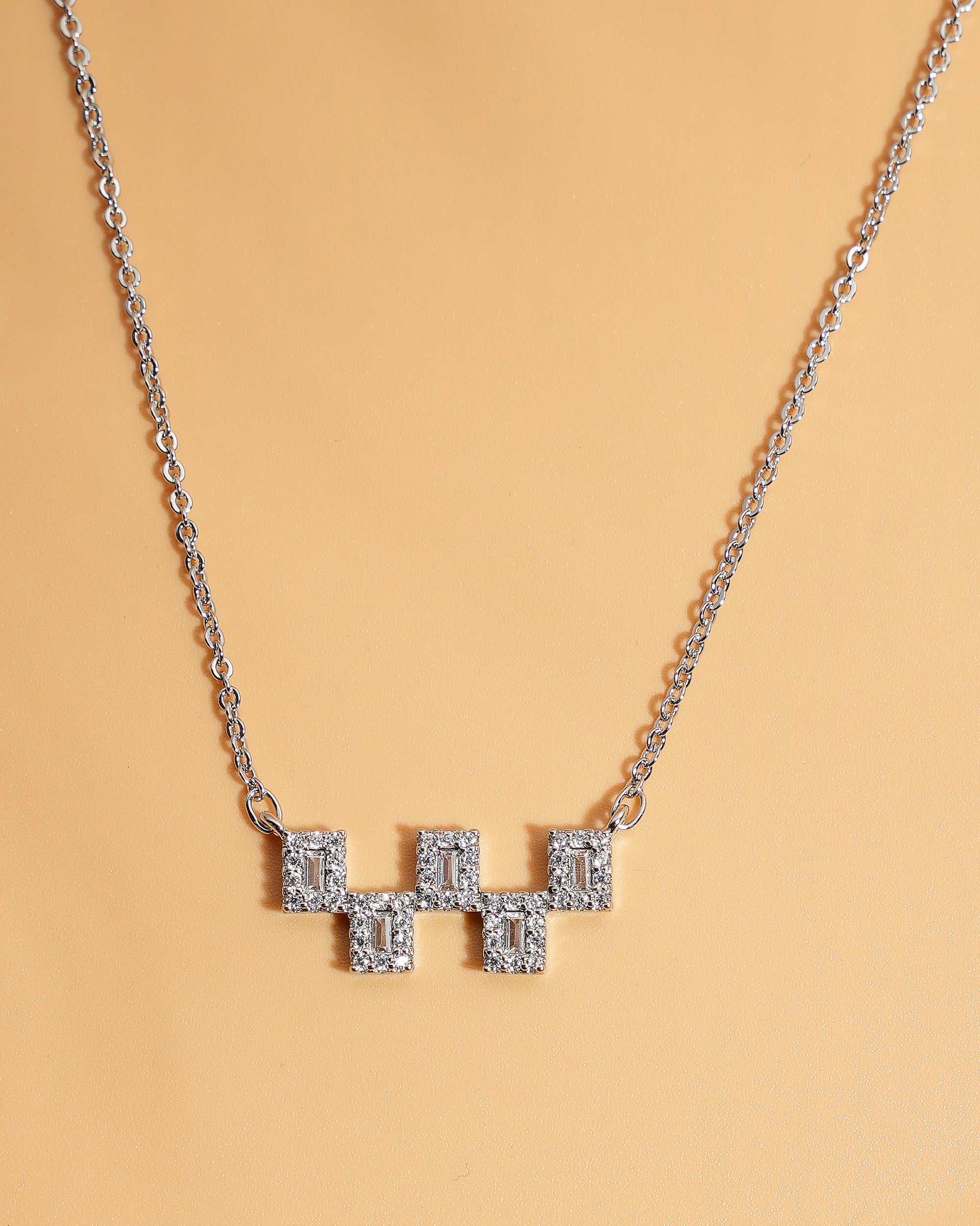 Eminent Women's Locket Set