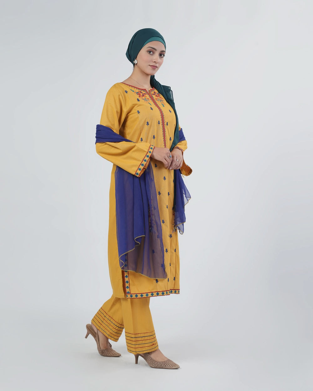 Women's Khaddar Embroidered 3Pcs Suit, Women Shalwar Suits, Chase Value, Chase Value