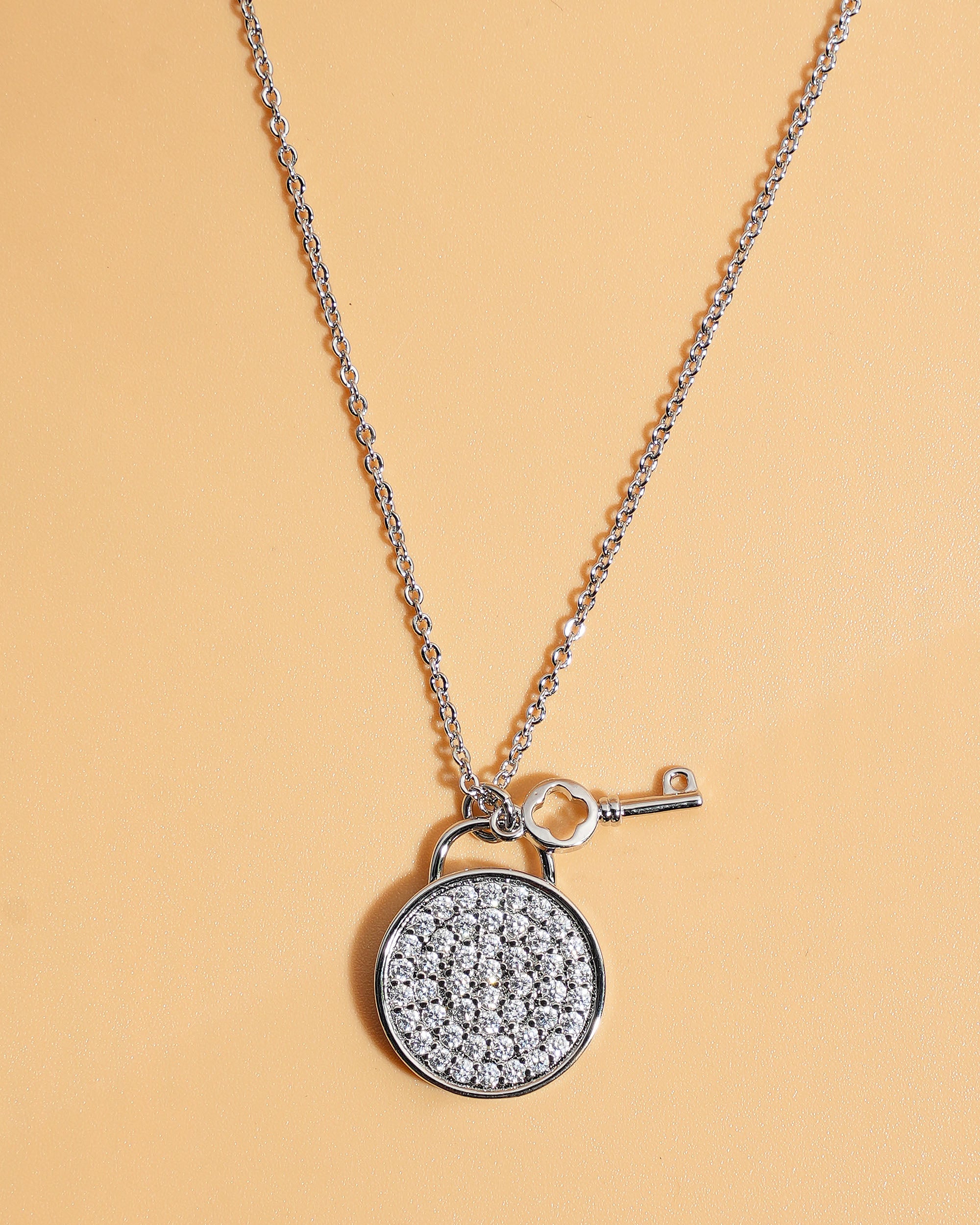 Eminent Women's Locket Set