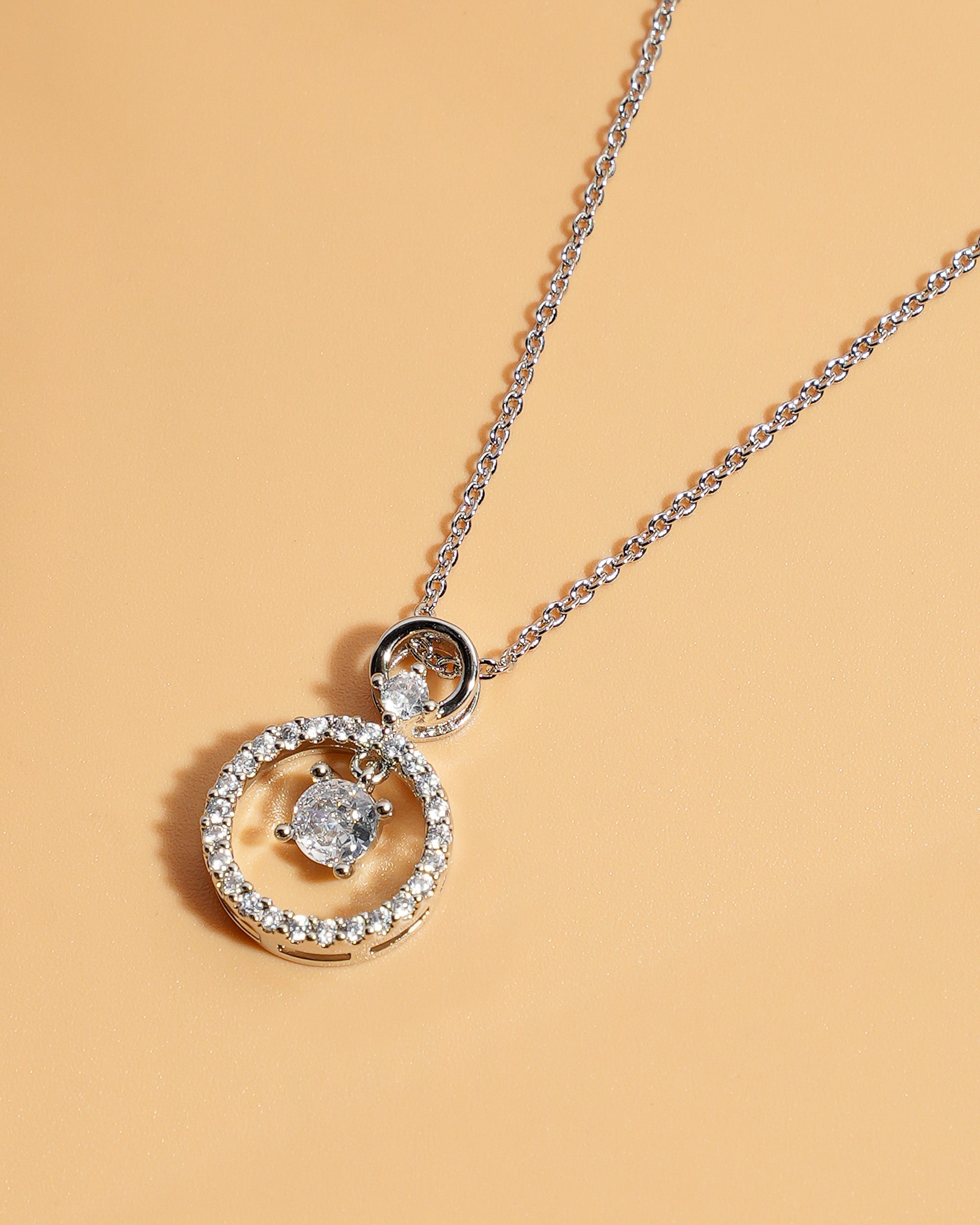 Eminent Women's Locket Set
