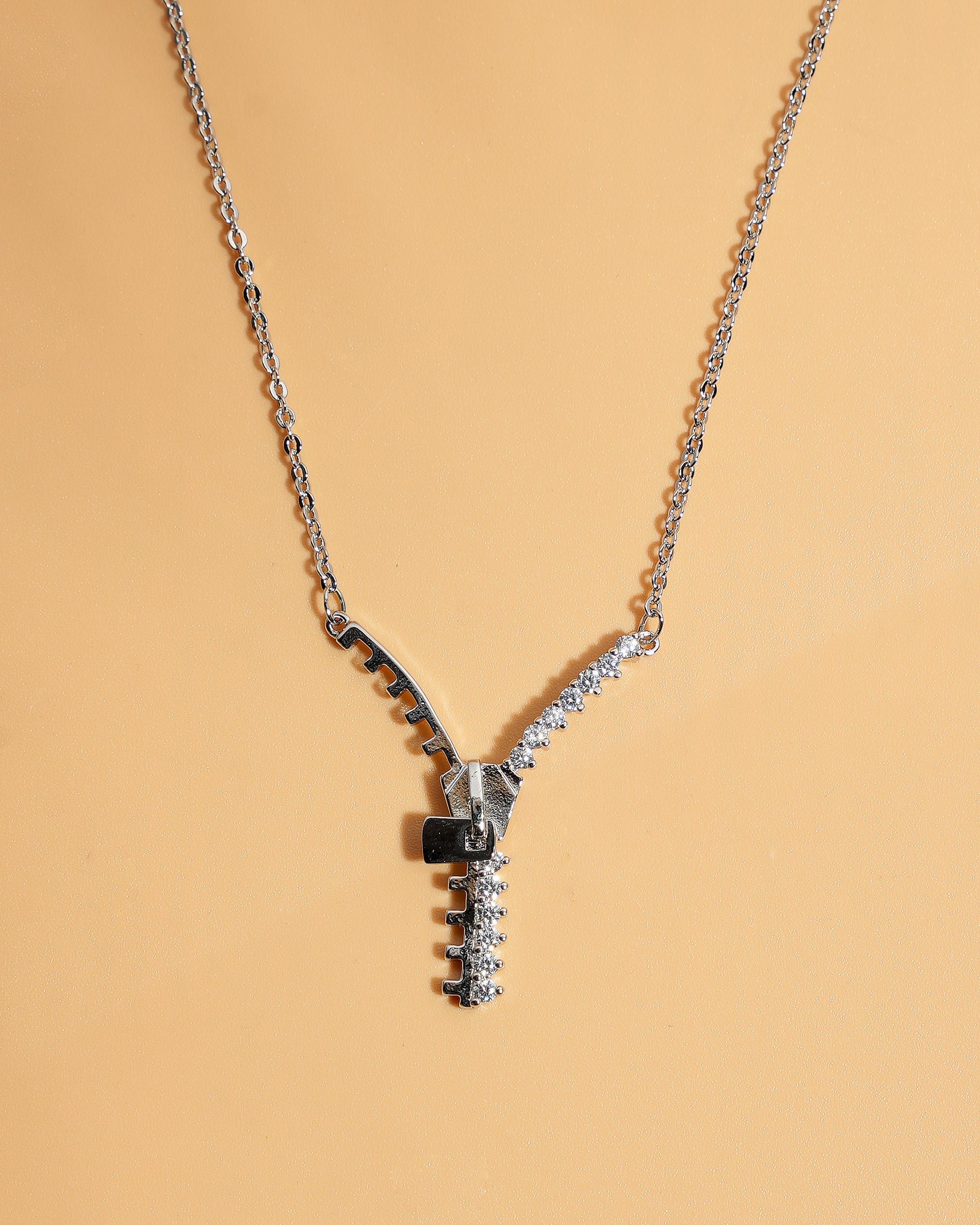 Eminent Women's Locket Set