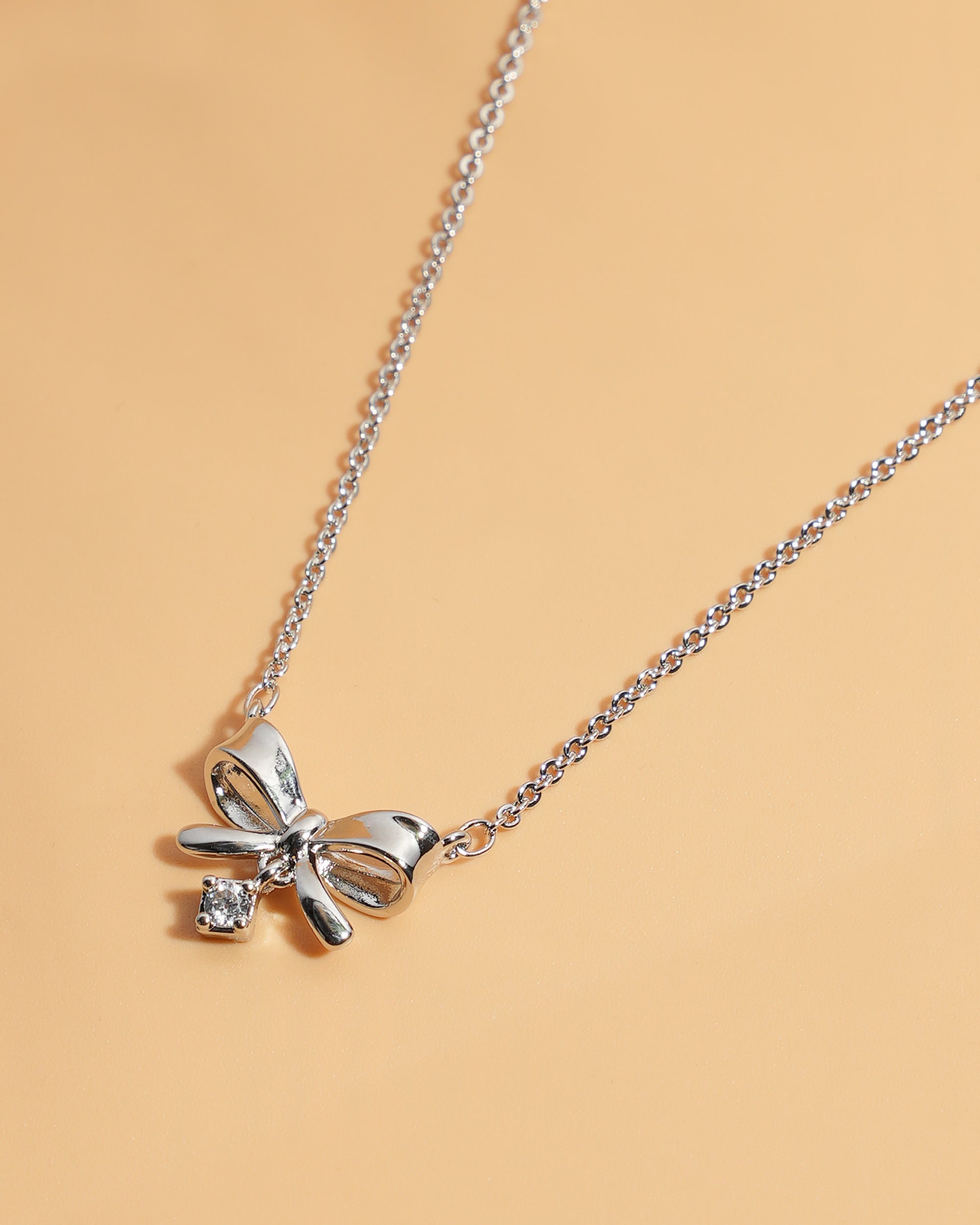 Eminent Women's Locket Set