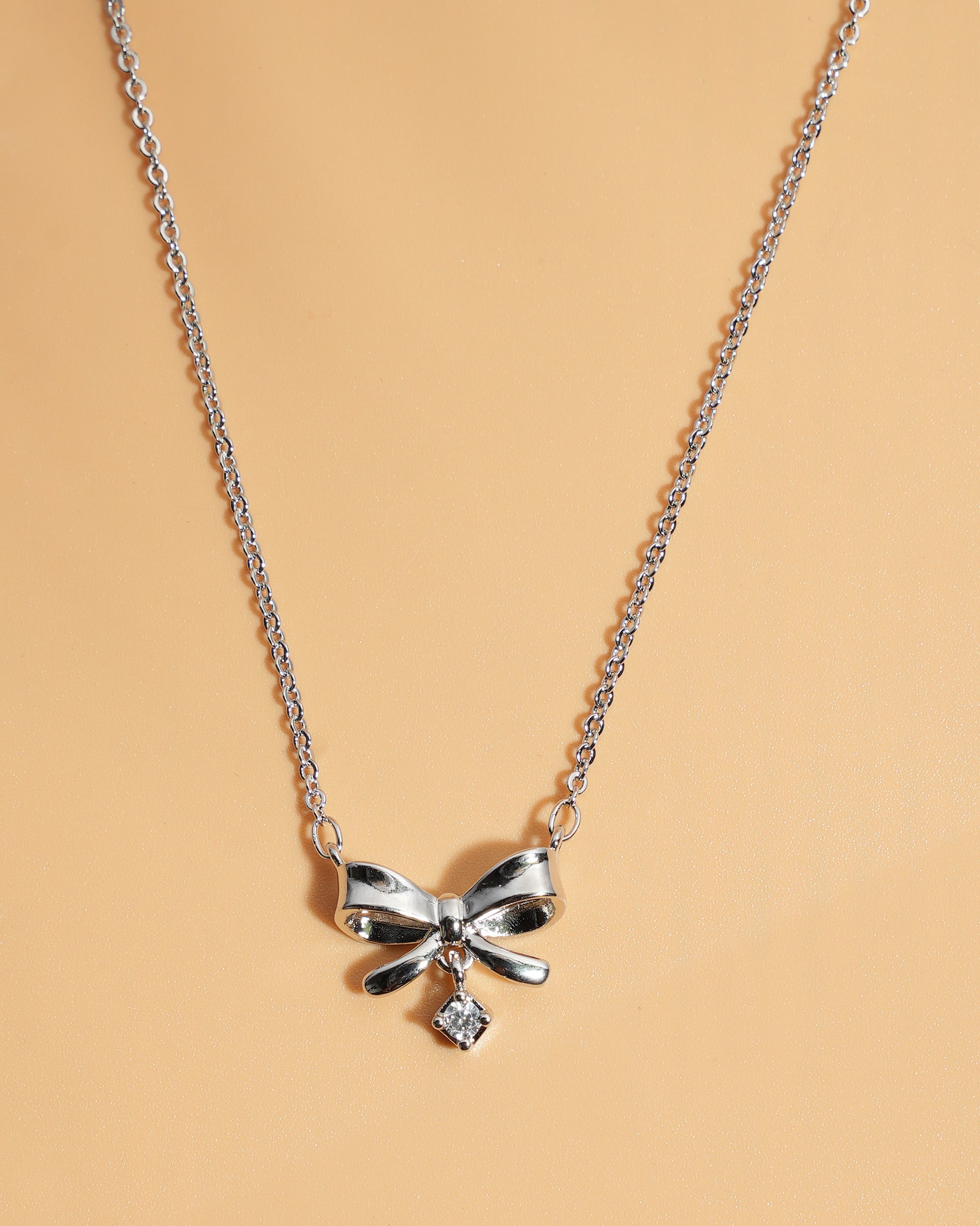 Eminent Women's Locket Set