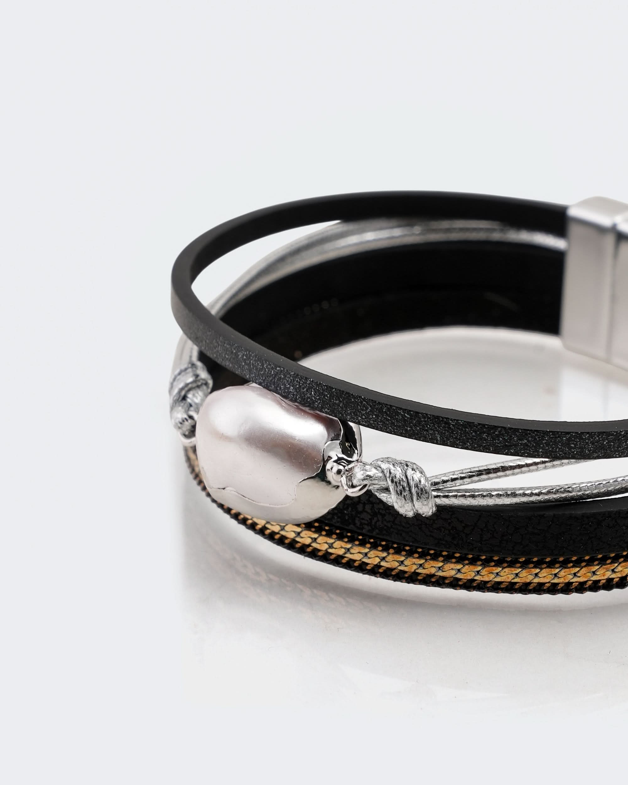 Eminent Women's Bracelet, Women Bangles & Bracelets, Eminent, Chase Value