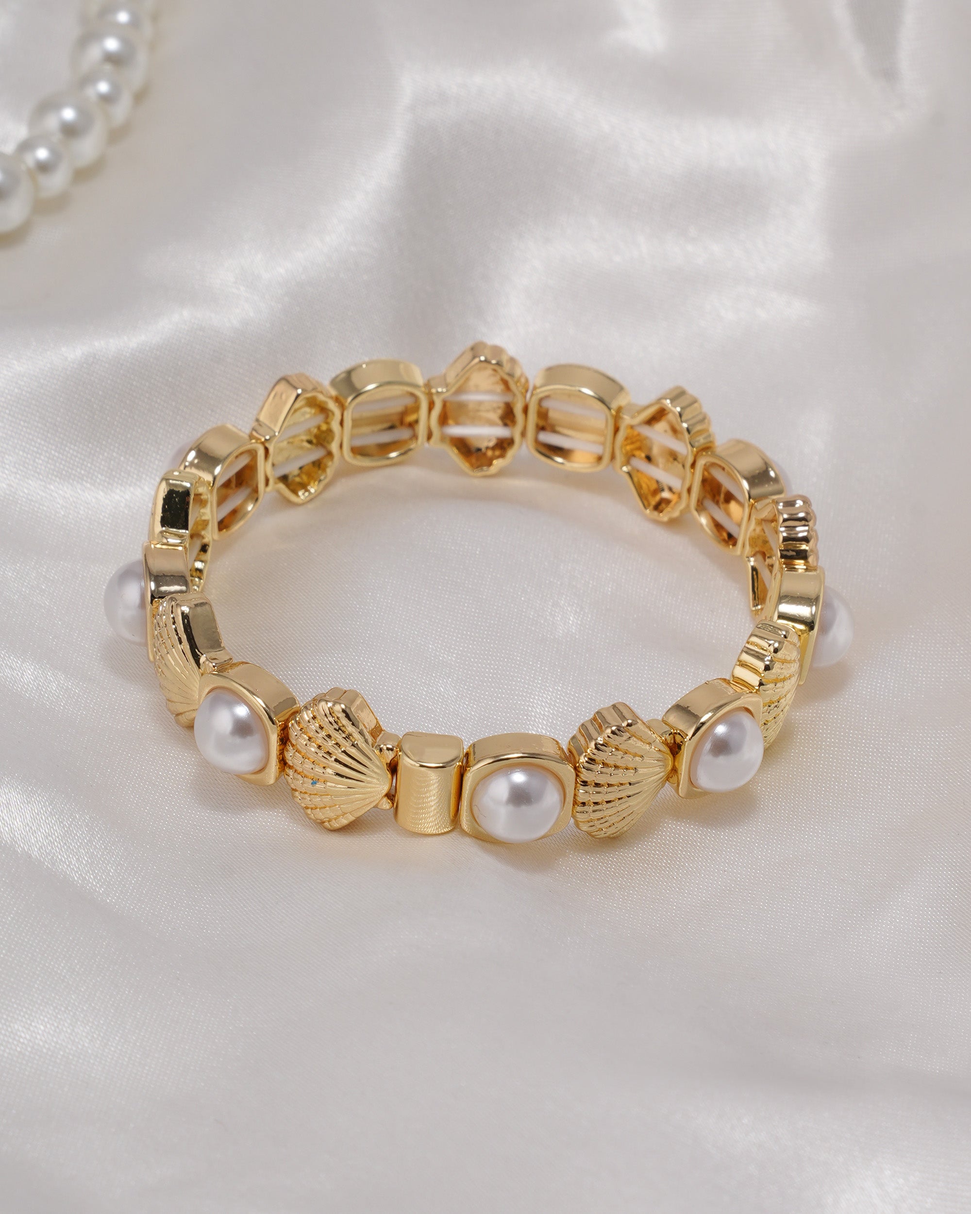 Eminent Women's Bracelet, Women Bangles & Bracelets, Eminent, Chase Value