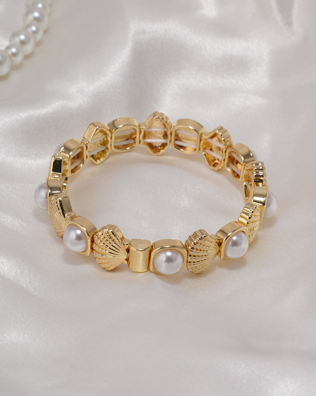 Eminent Women's Bracelet, Women Bangles & Bracelets, Eminent, Chase Value