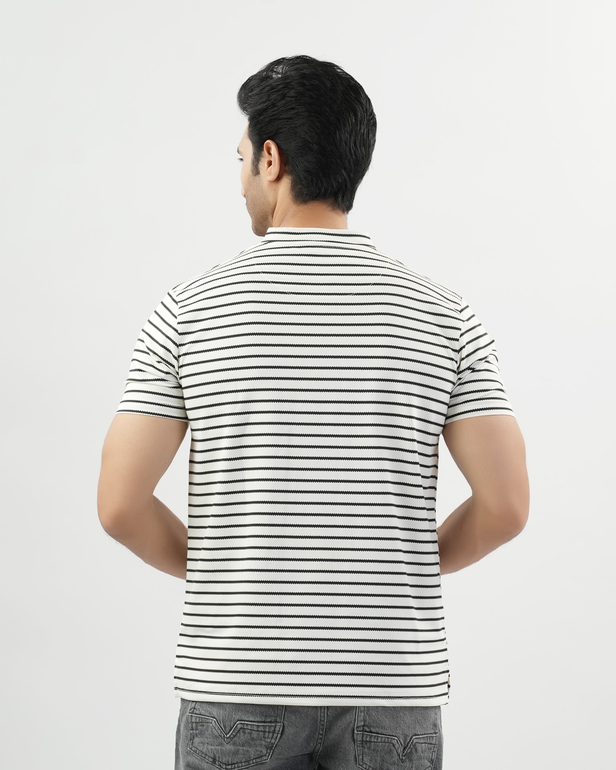 Valuables Men's Henley Half Sleeve T-Shirt