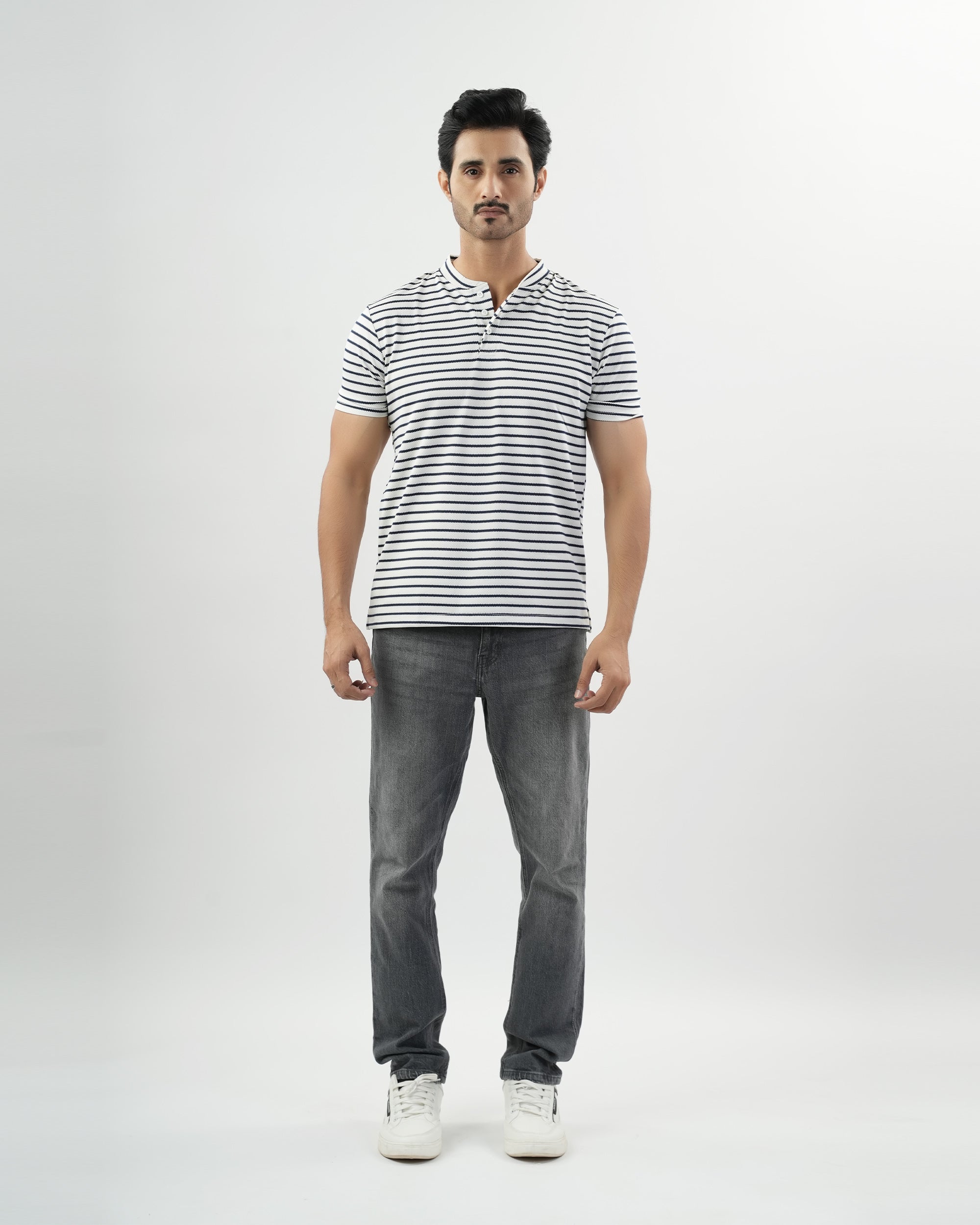 Valuables Men's Henley Half Sleeve T-Shirt