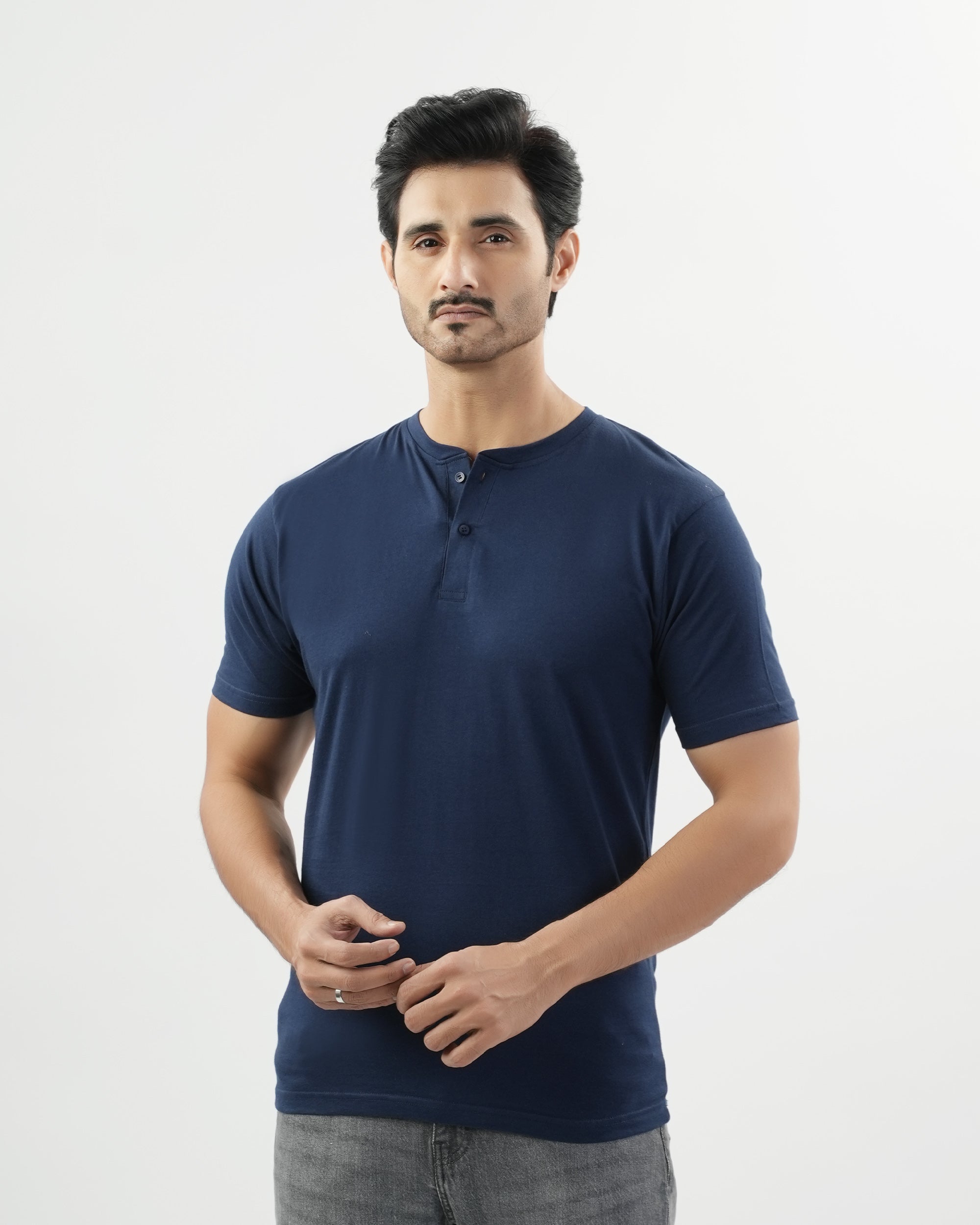 Valuables Men's Plain Half Sleeves T-Shirt
