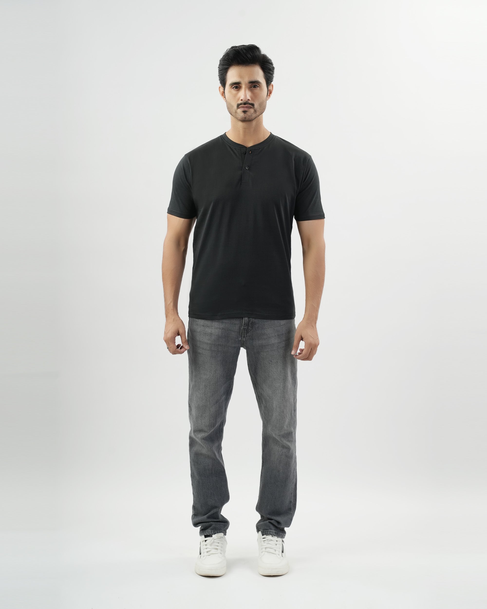 Valuables Men's Plain Half Sleeves T-Shirt