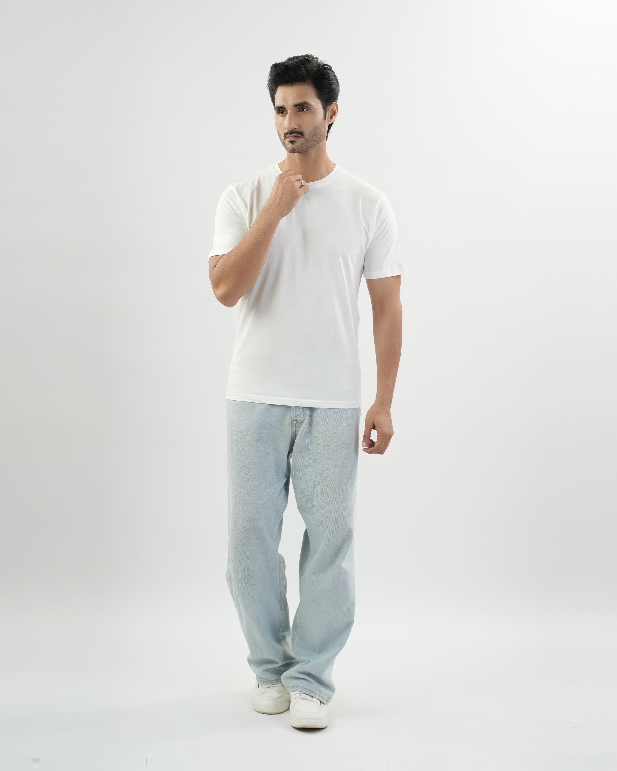Valuables Men's Plain Half Sleeves T-Shirt