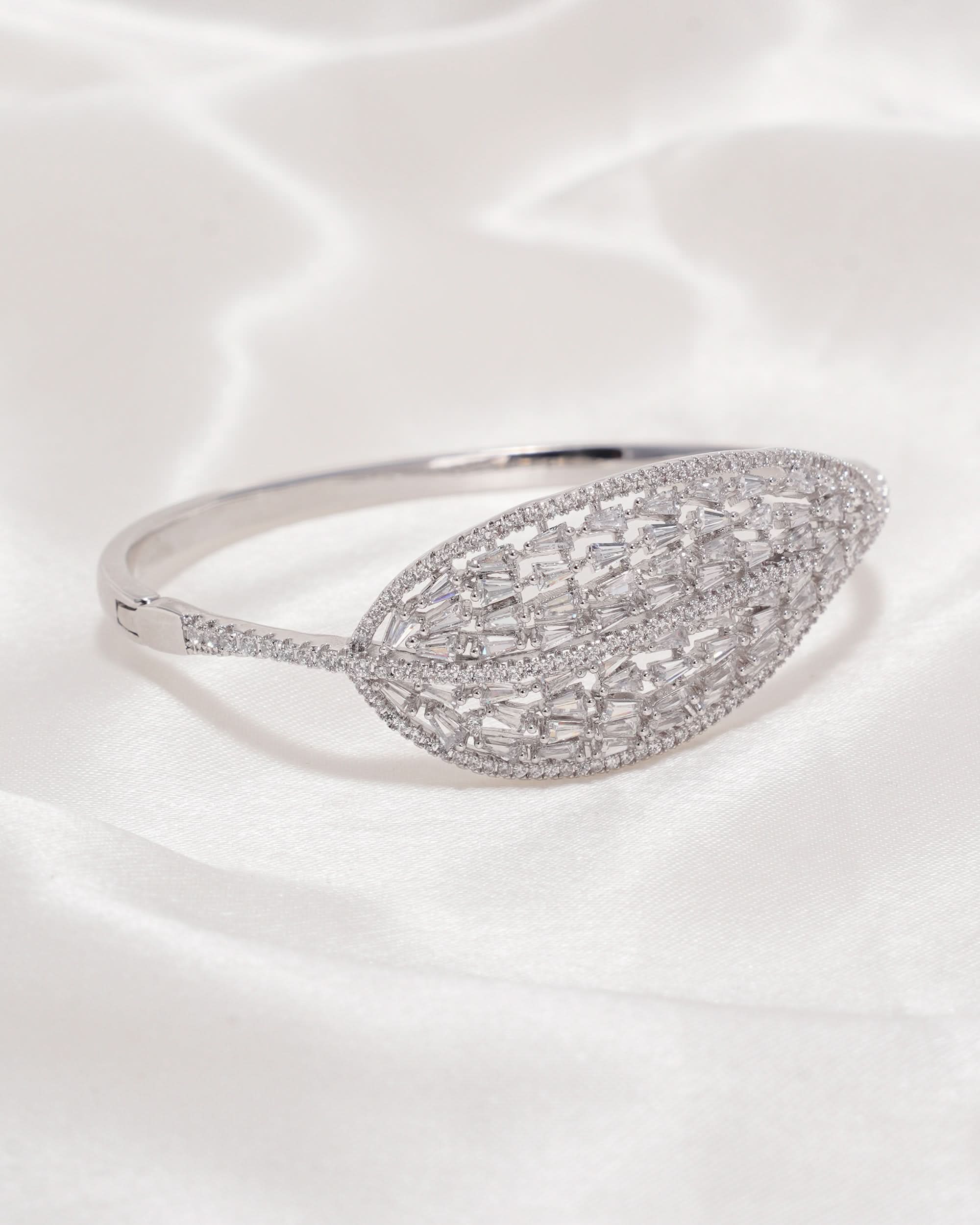 Women's Bangle, Women Bangles & Bracelets, Eminent, Chase Value