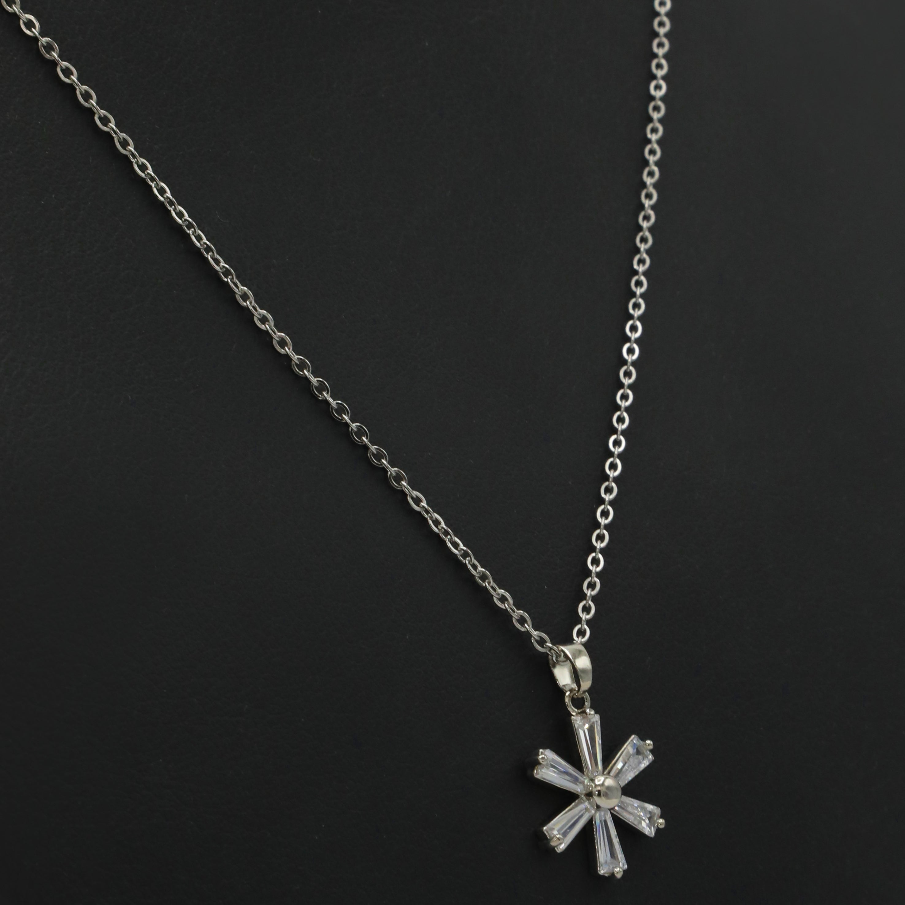 Girls Chain Locket - Silver, Girls Necklace & Chains, Chase Value, Chase Value