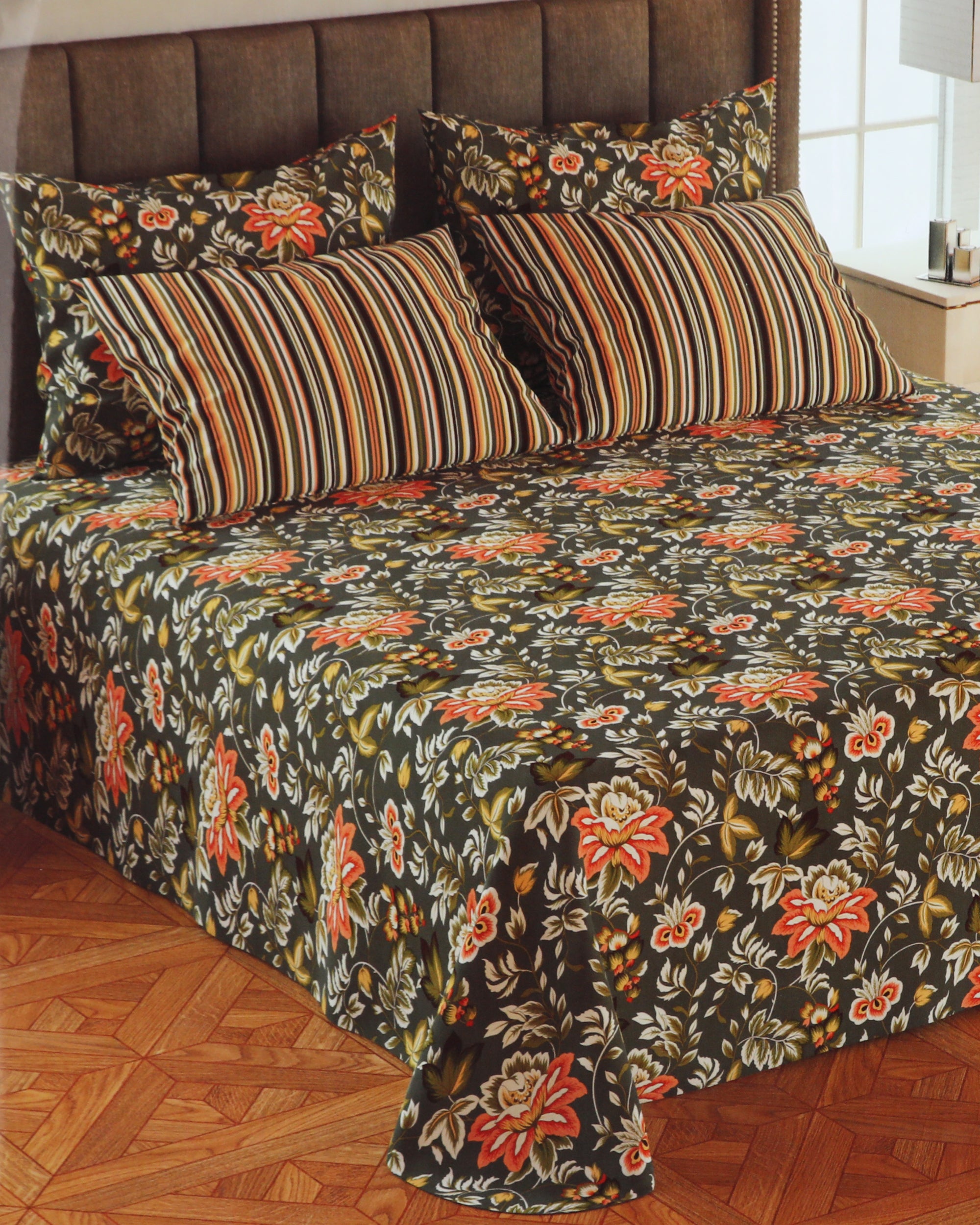 5 Pcs Bedsheet Set 94x96