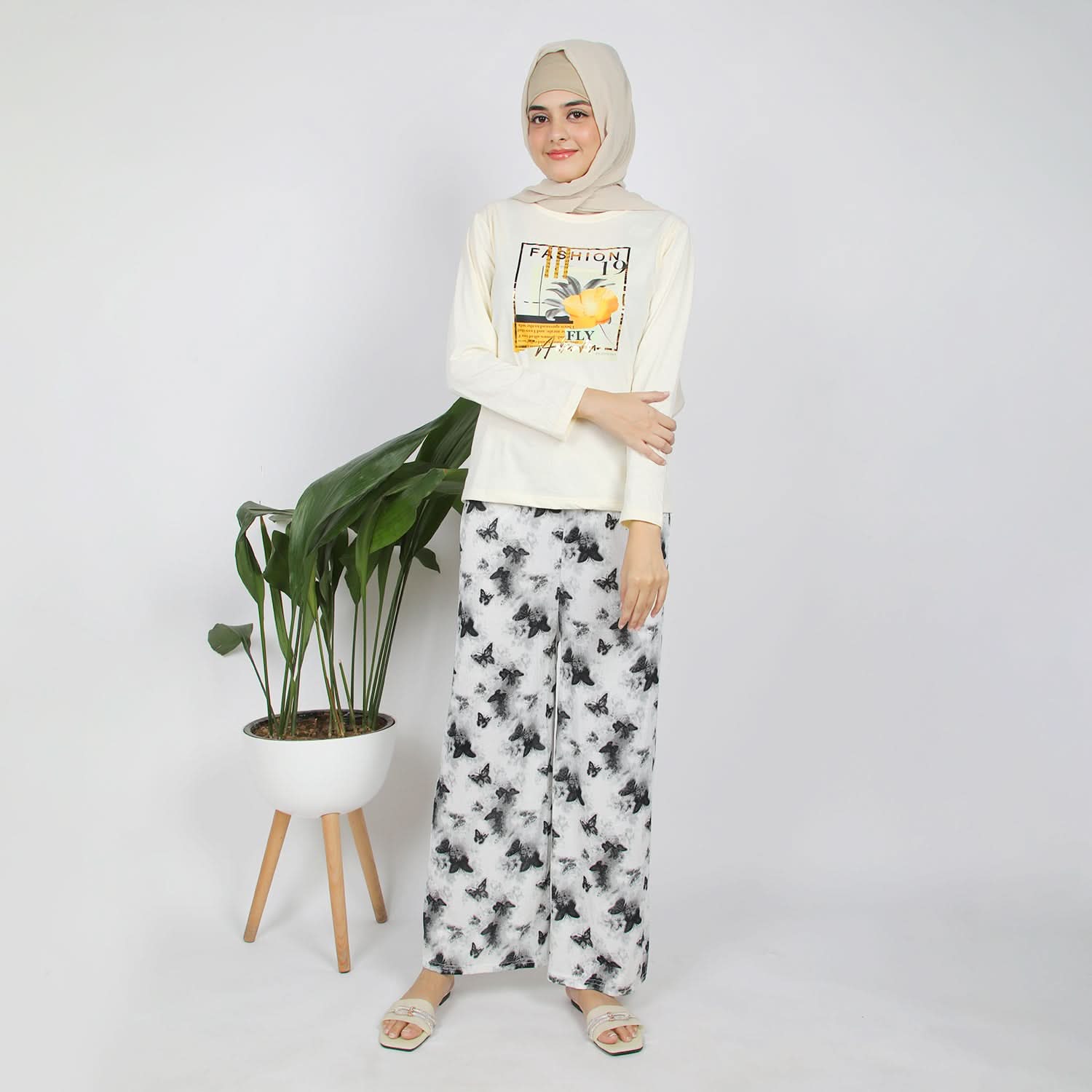 Women's Printed Trouser - White, Women Pants & Tights, Chase Value, Chase Value
