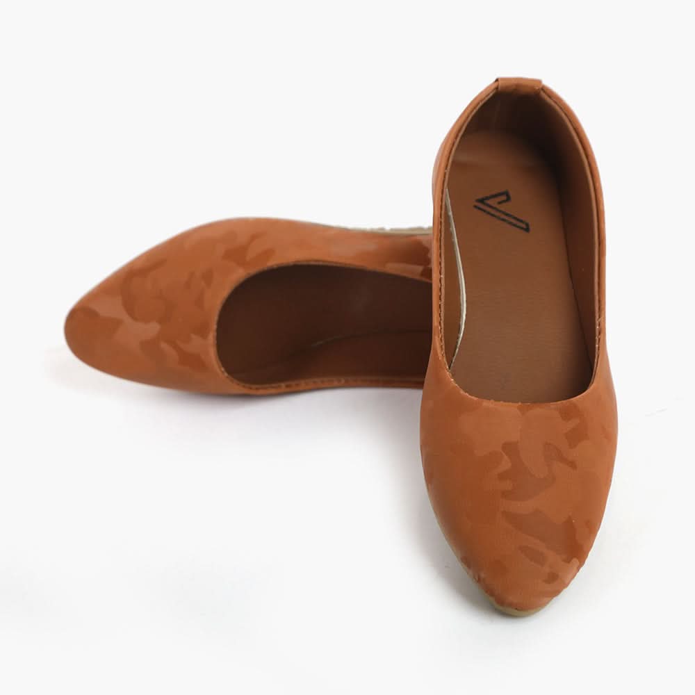 Girls Pump - Mustard, Girls Pump, Chase Value, Chase Value