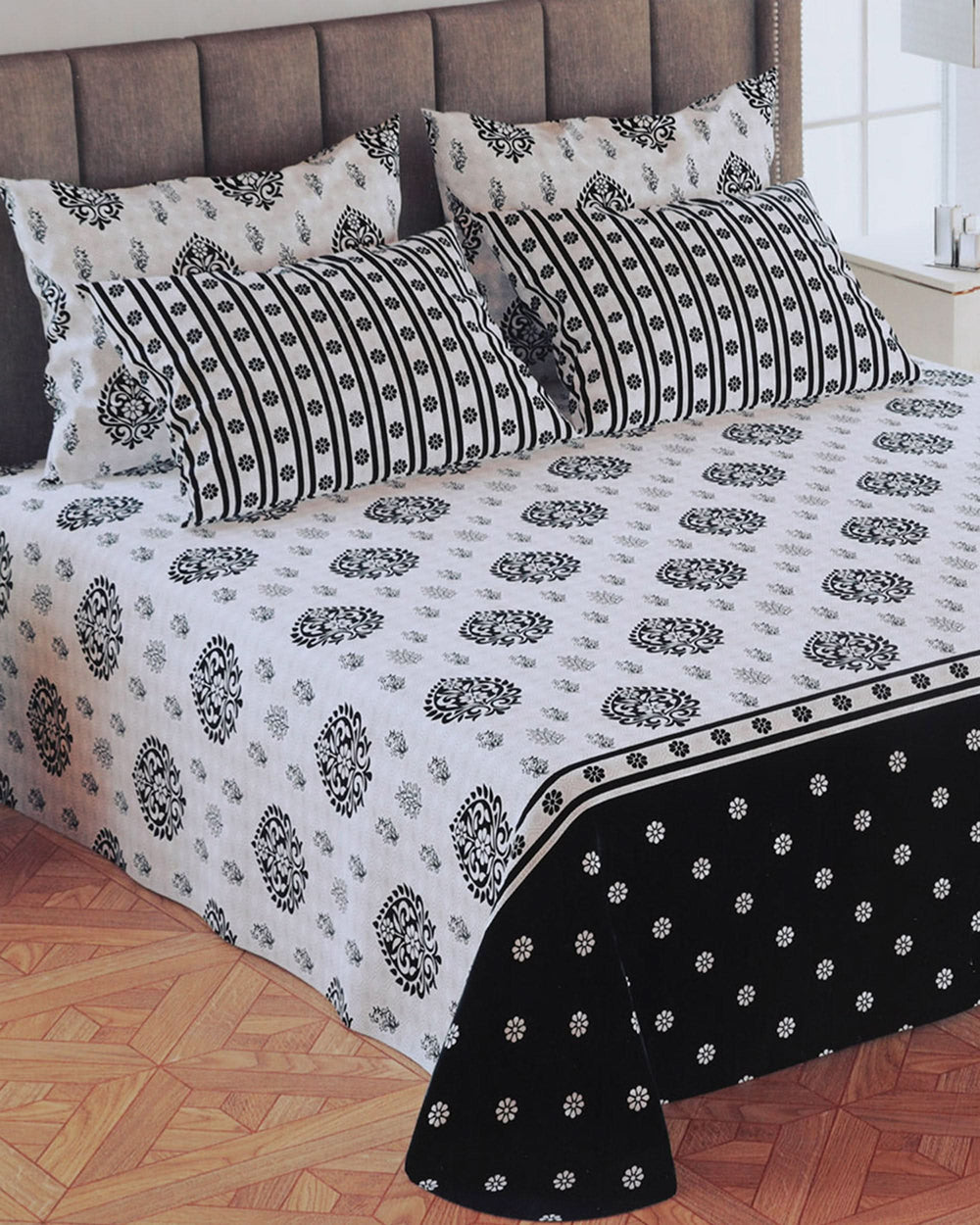 5Pcs Bedsheet Set 94x96, Double Size Bed Sheet, Chase Value, Chase Value