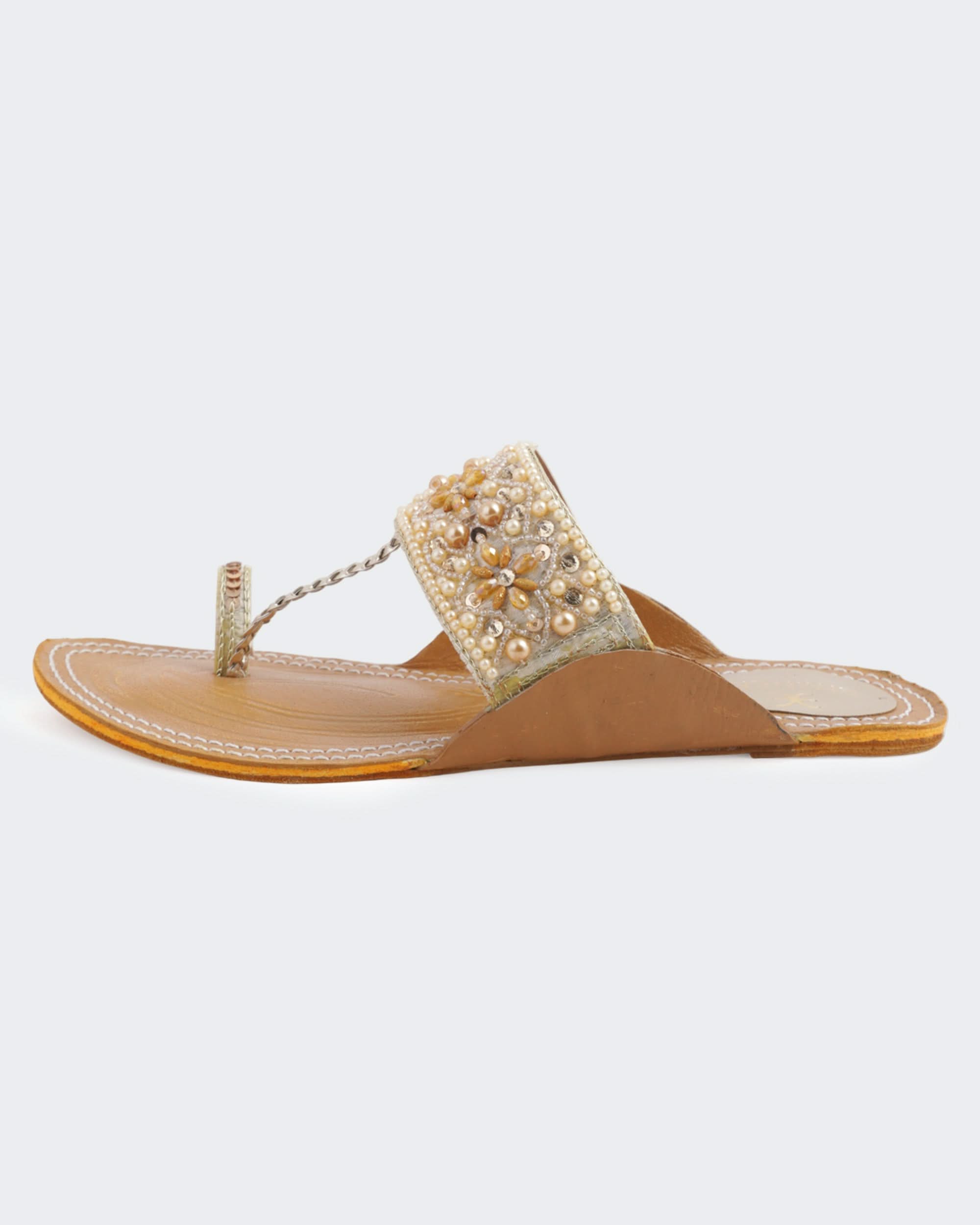 Eminent Women's Kolhapori, Women Slippers, Eminent, Chase Value