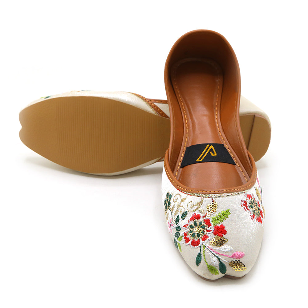 Women's Khussa - Cream, Women Khussa, Chase Value, Chase Value