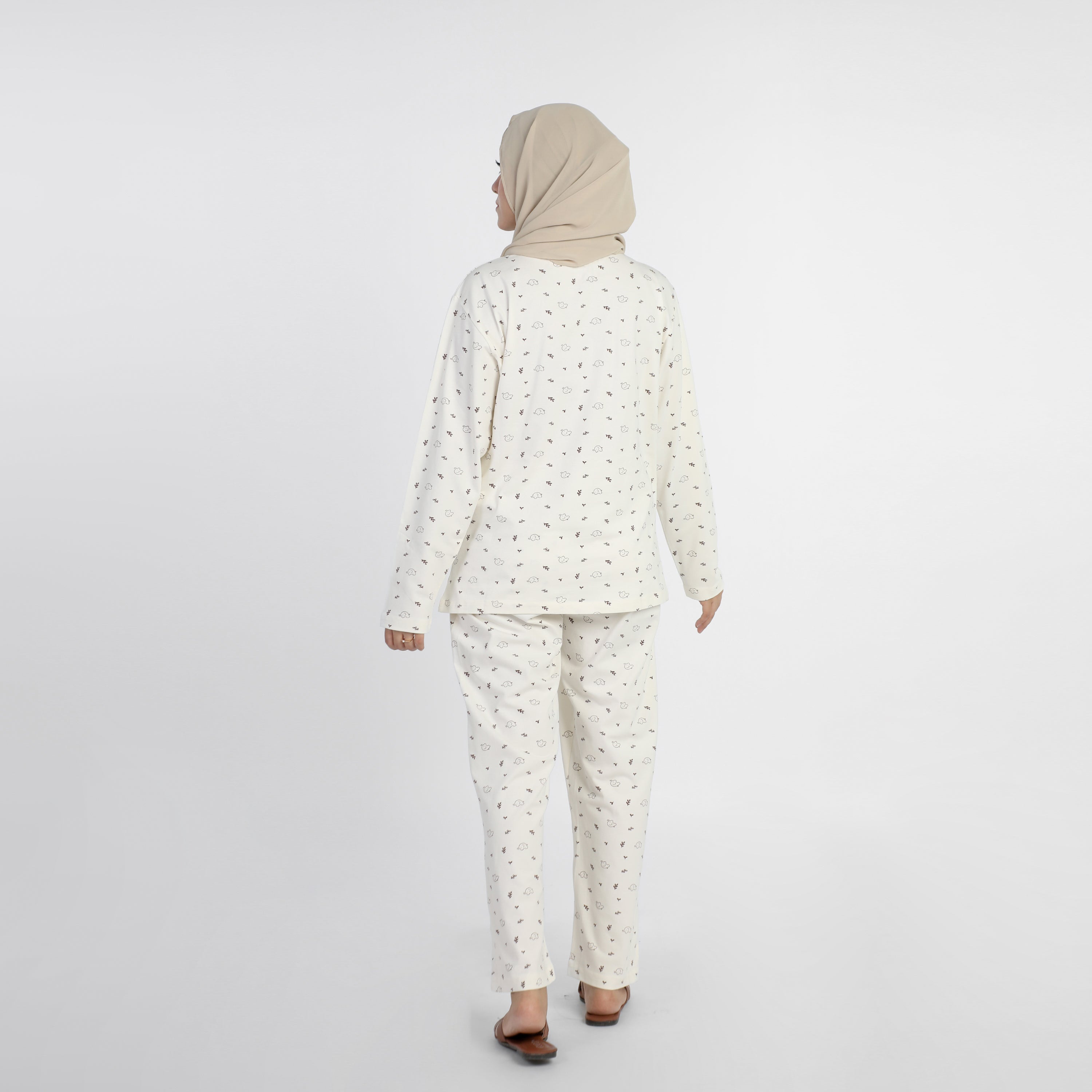 Eminent Women's Full Sleeves Night Suit - Off White, Women Two Piece Outfit, Eminent, Chase Value