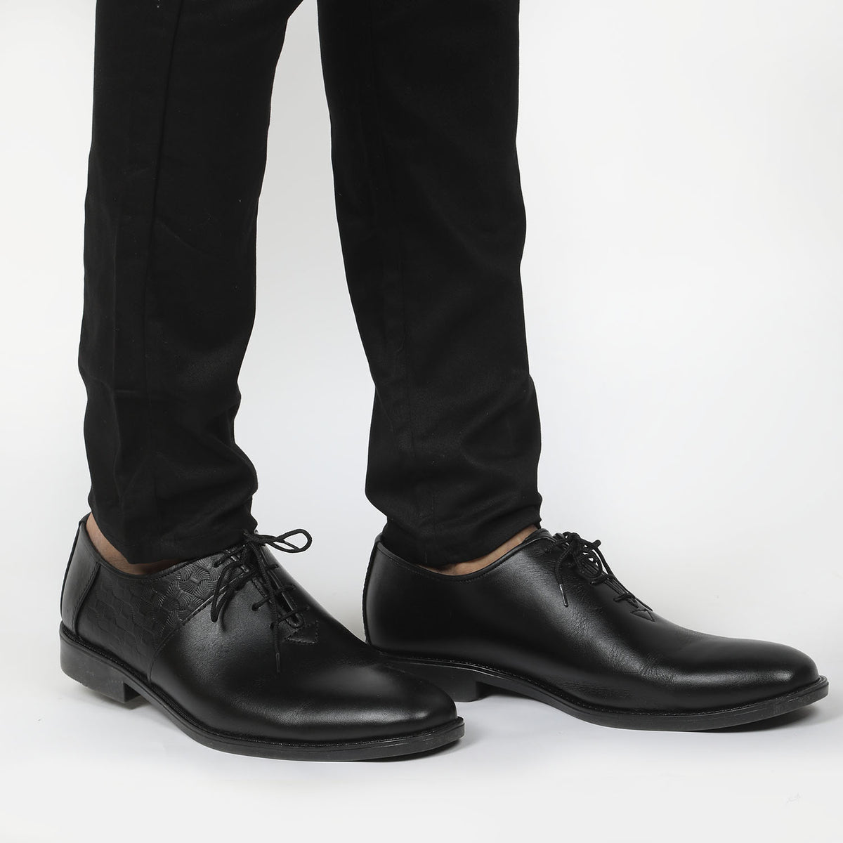 Eminent Classic Oxford-Style Dress Shoes - Black, Men's Formal Shoes, Eminent, Chase Value