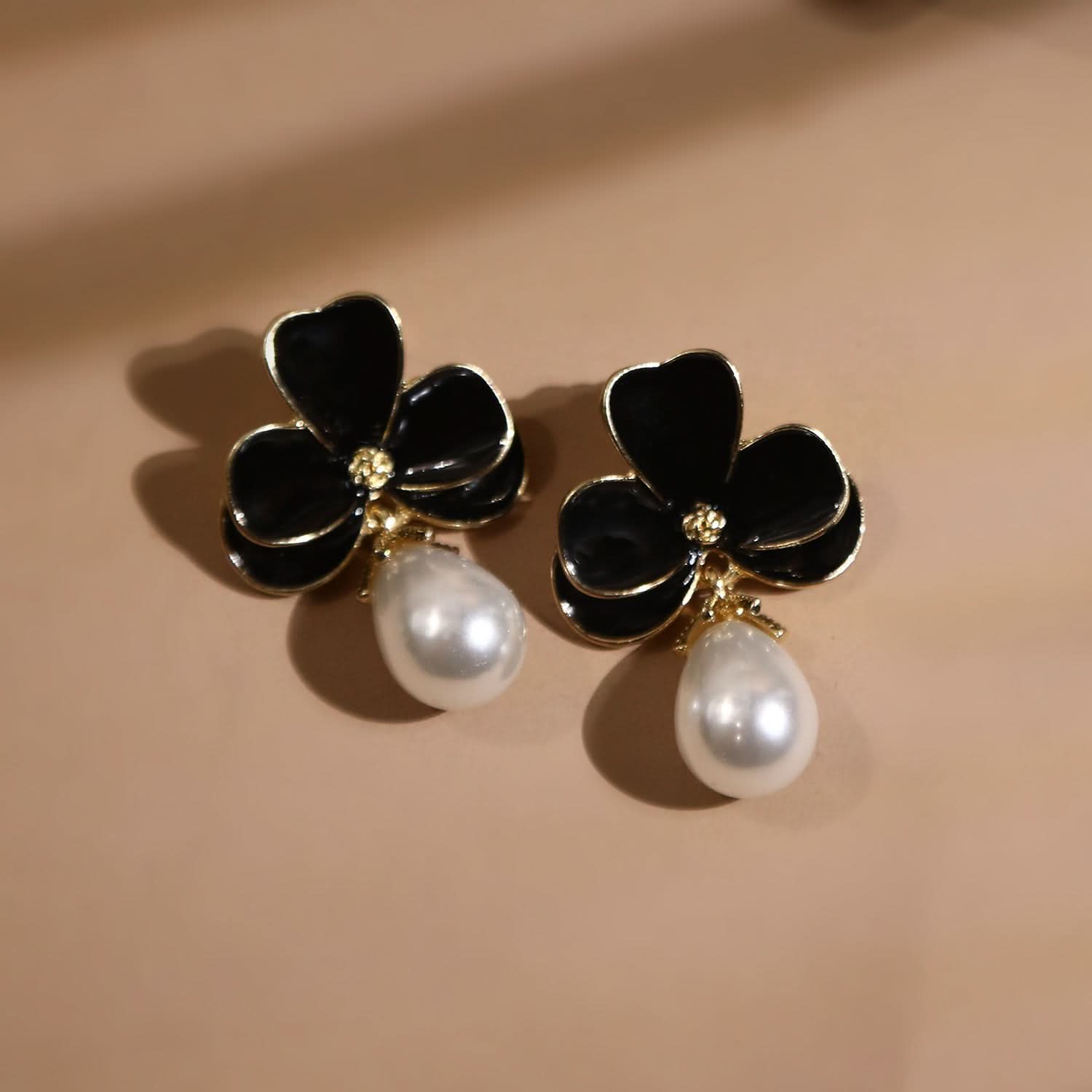 Women's Earring, Women Earrings & Tops, Chase Value, Chase Value