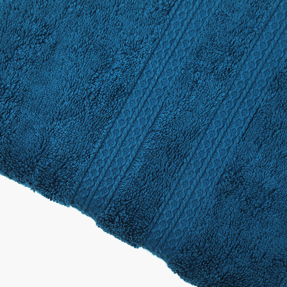 Eminent Bath Towel - Turquoise, Bath Towels, Eminent, Chase Value
