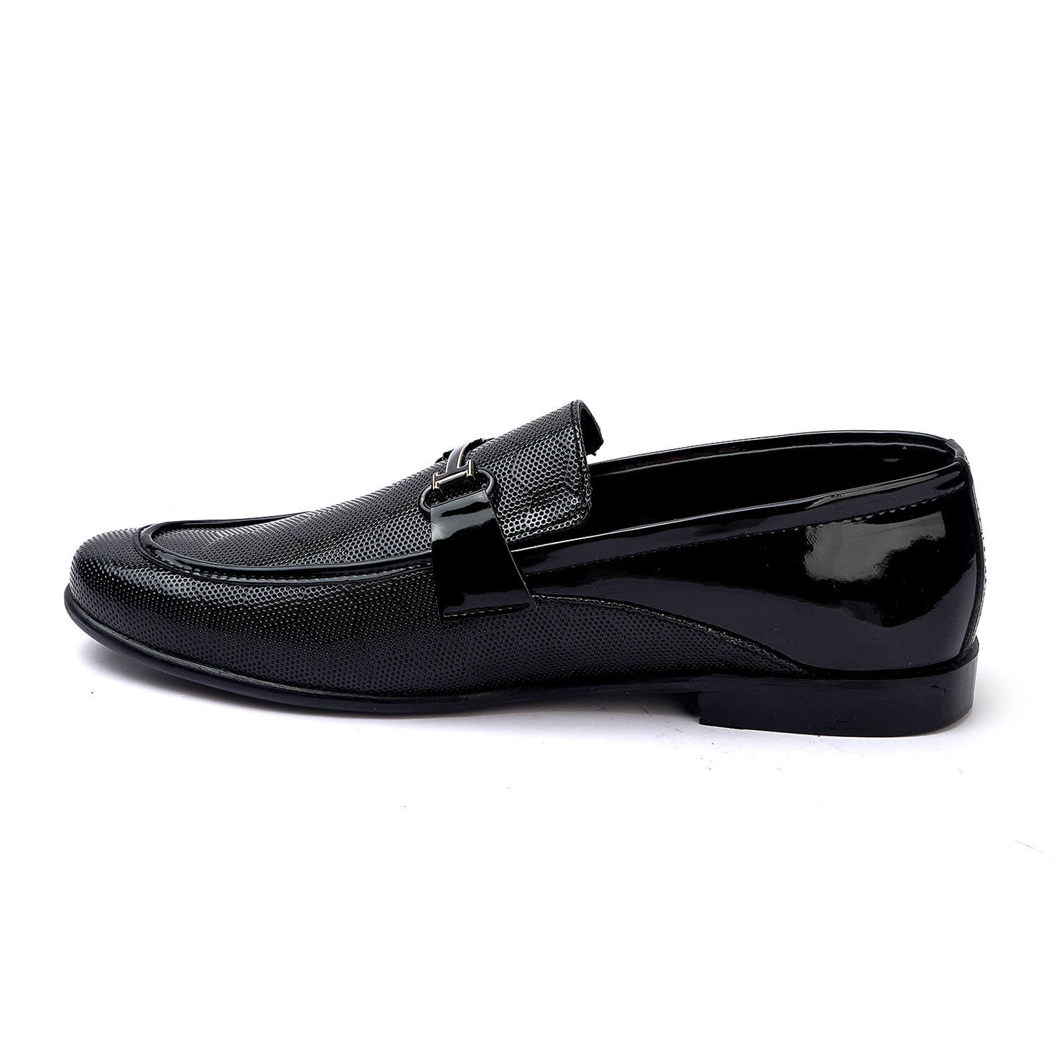 Valuable Black Leather Loafers with Buckle Accent, Men's Formal Shoes, Chase Value, Chase Value