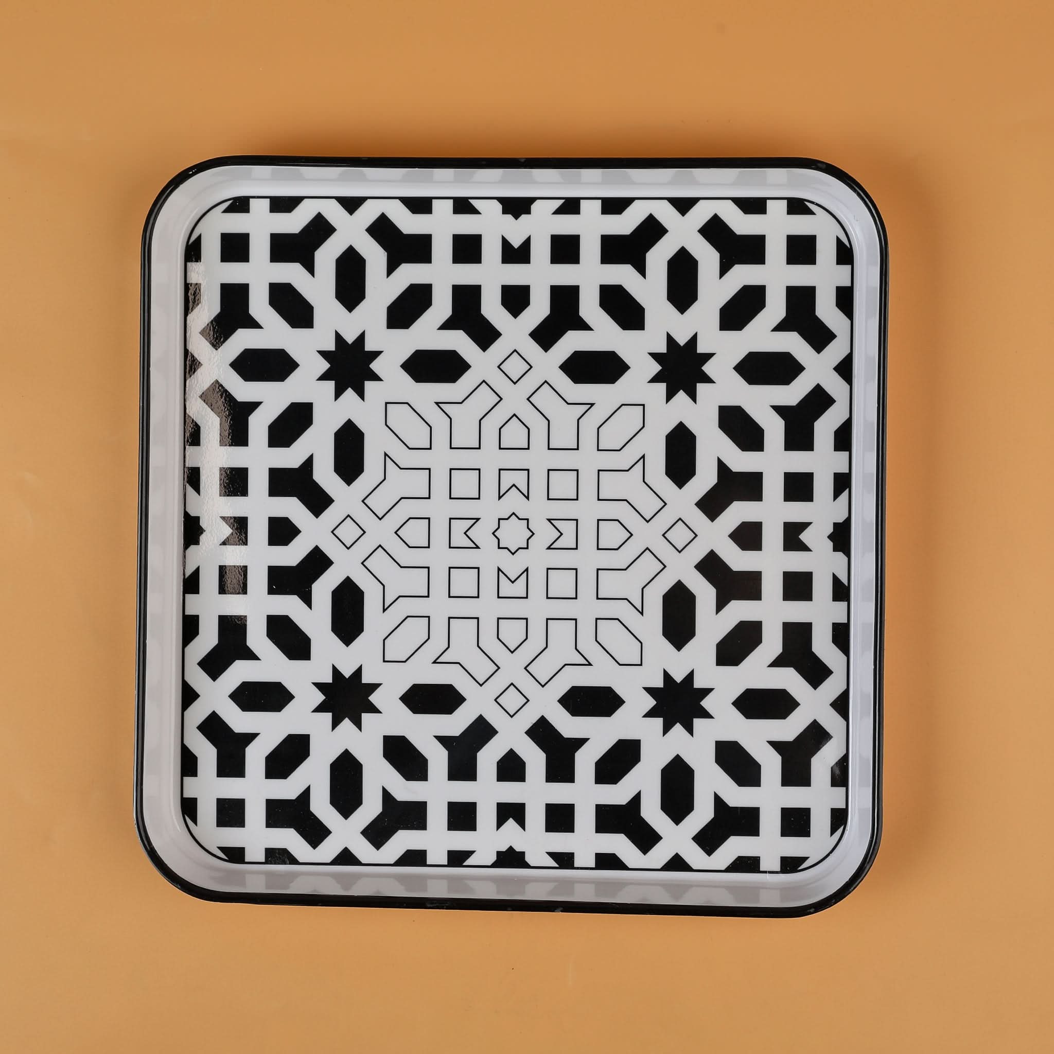 Tray Bread Medium - Black, Tray, Chase Value, Chase Value