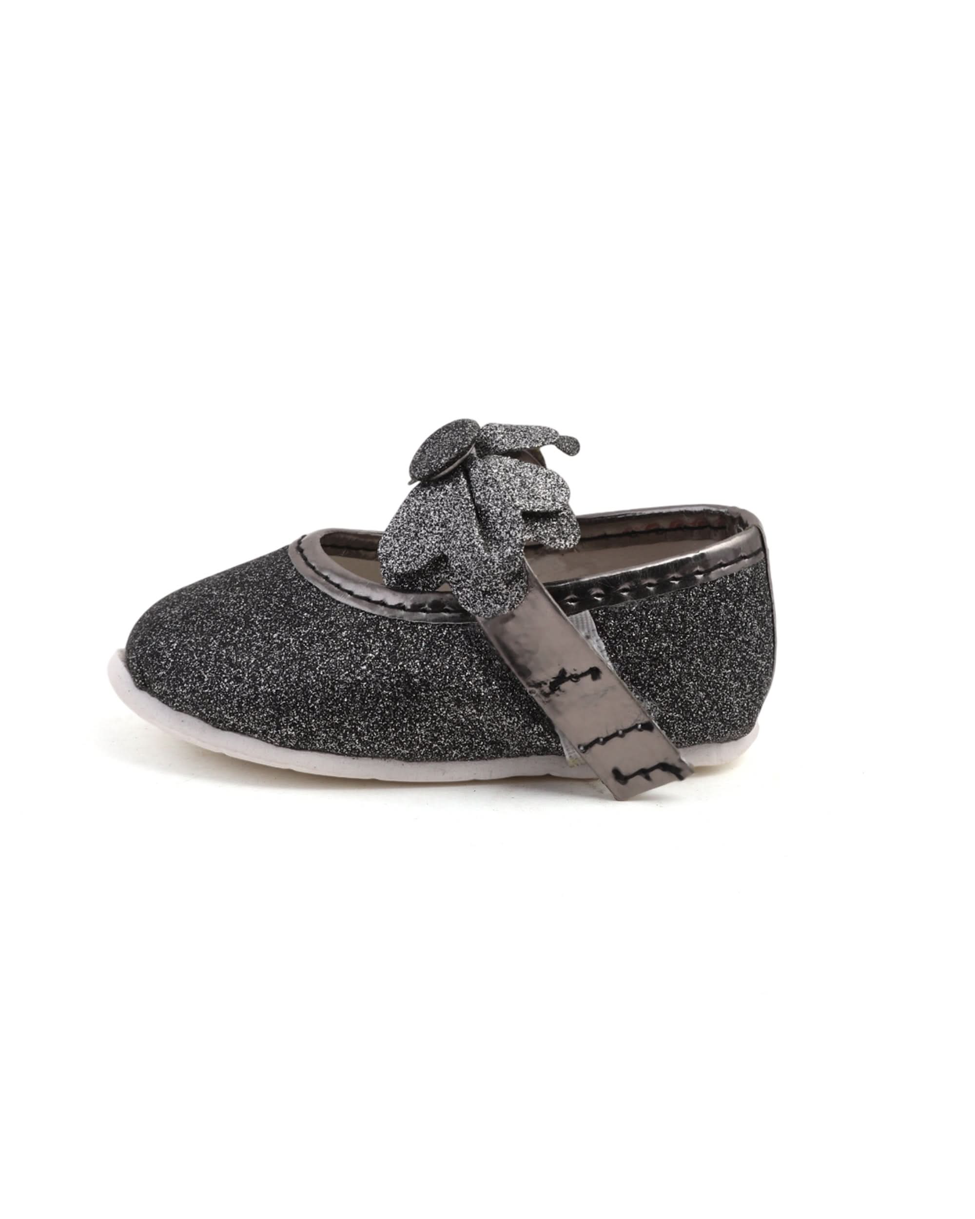 Newborn Baby Pumpy, Newborn Caps, Shoes & Socks, Chase Value, Chase Value