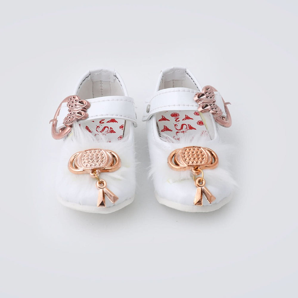 Newborn Girls Pumpy (Fur) - White, Newborn Caps, Shoes & Socks, Chase Value, Chase Value