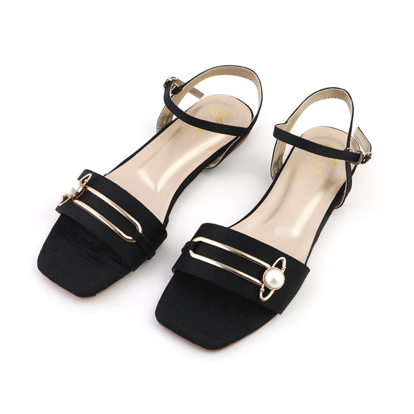 Valuable Women's Sandal- Black