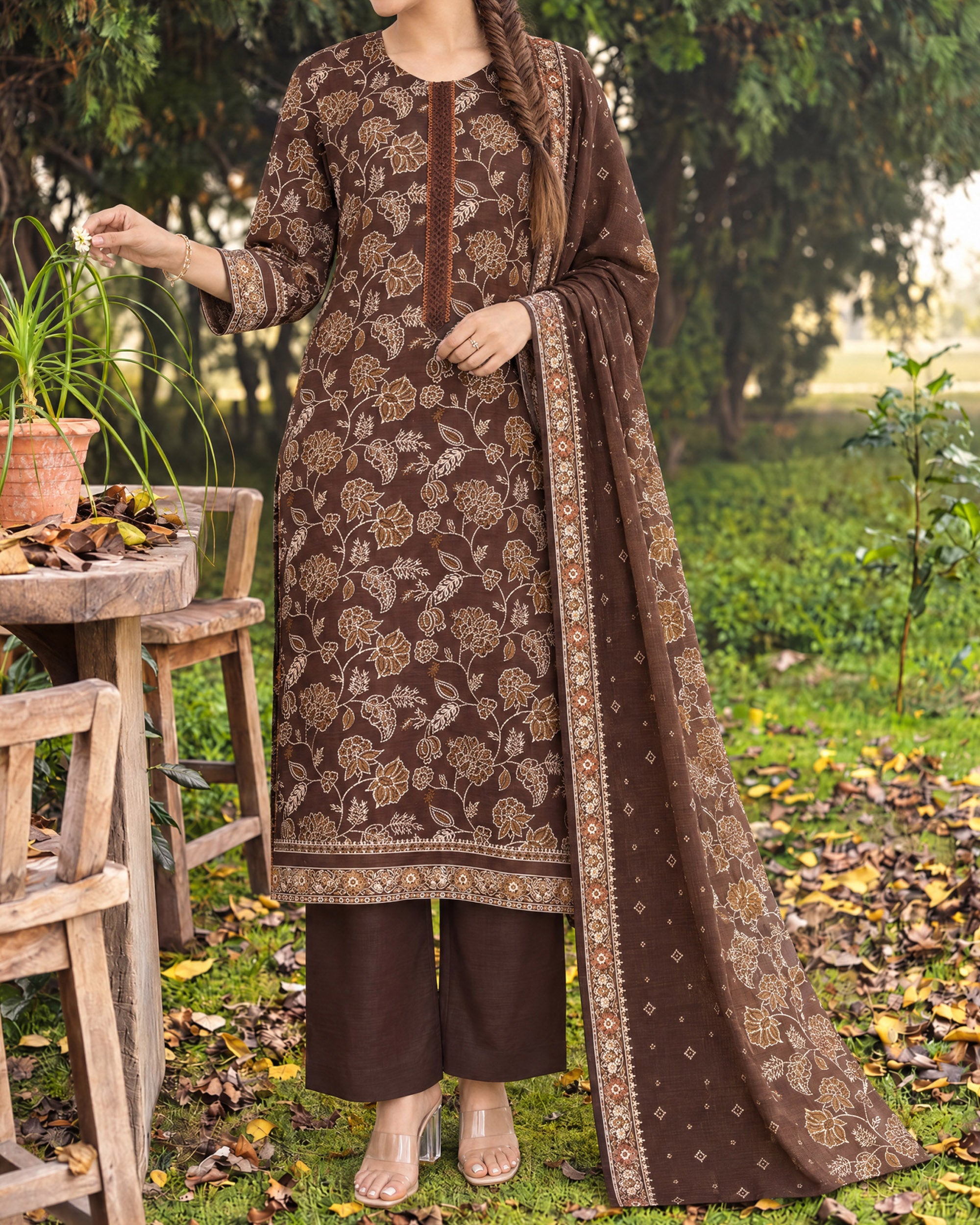 Zarineh Everyday Khaddar Printed Suit - 3 Pc