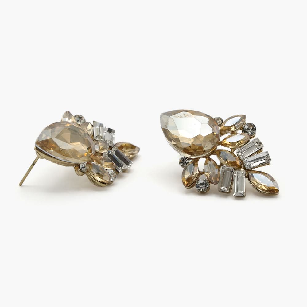 Women's Stud Earring - Golden, Women Earrings & Tops, Chase Value, Chase Value