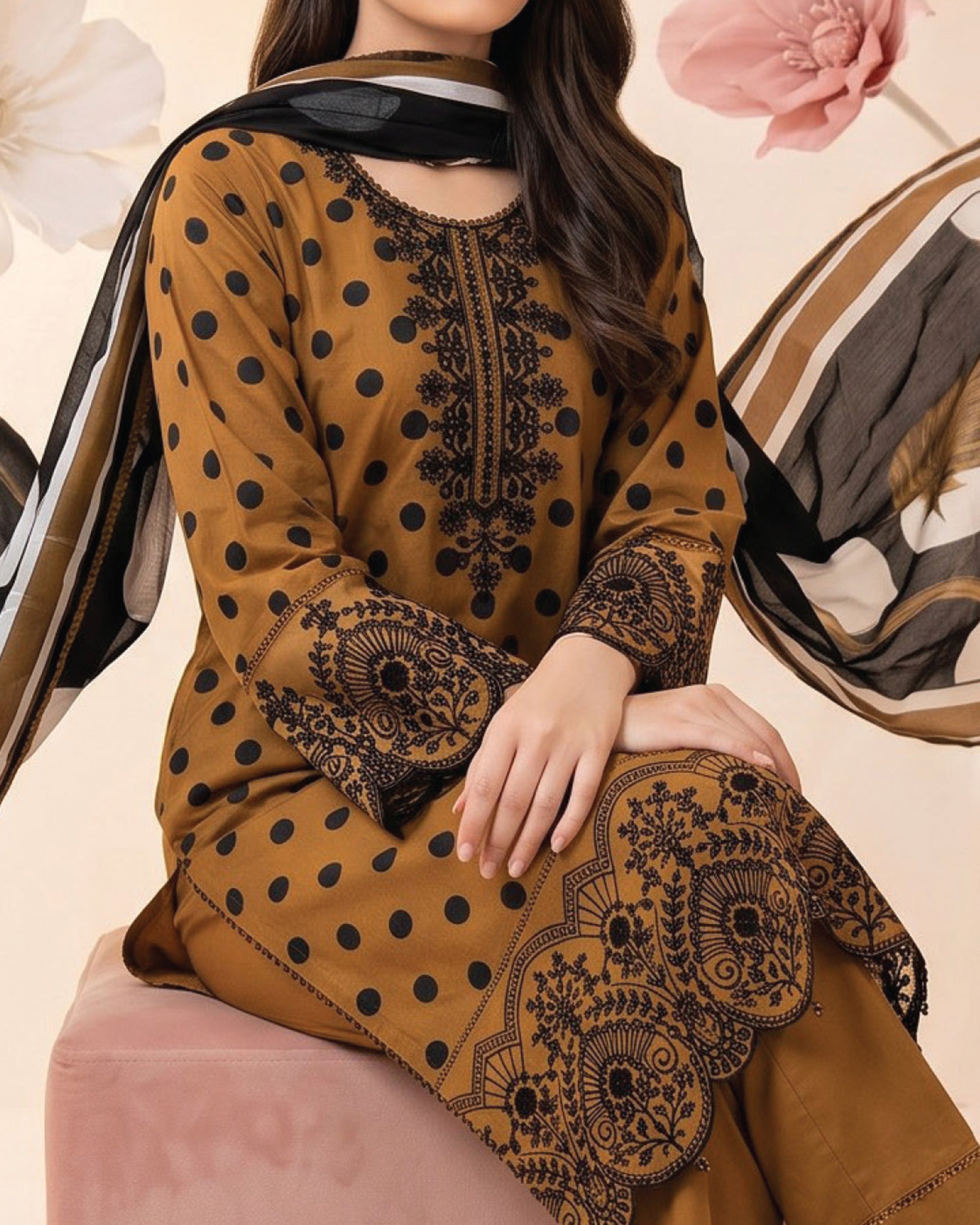 Salina Cotton Luxury Digital Printed Embroidered Suit - 3 Pc, Women, 3Pcs Shalwar Suit, Regalia Textiles, Chase Value