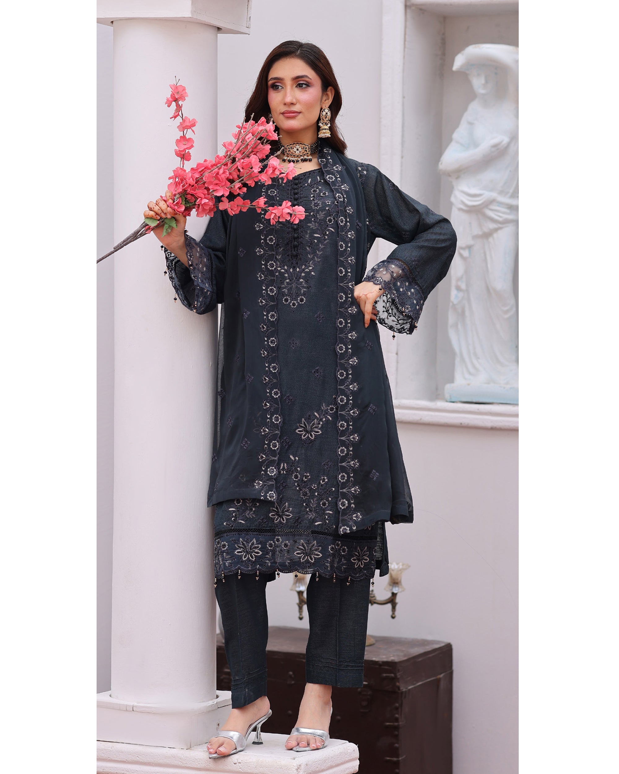 Dr Haris Winter Luxe Karandi Embroidered 3 Pc  Suit