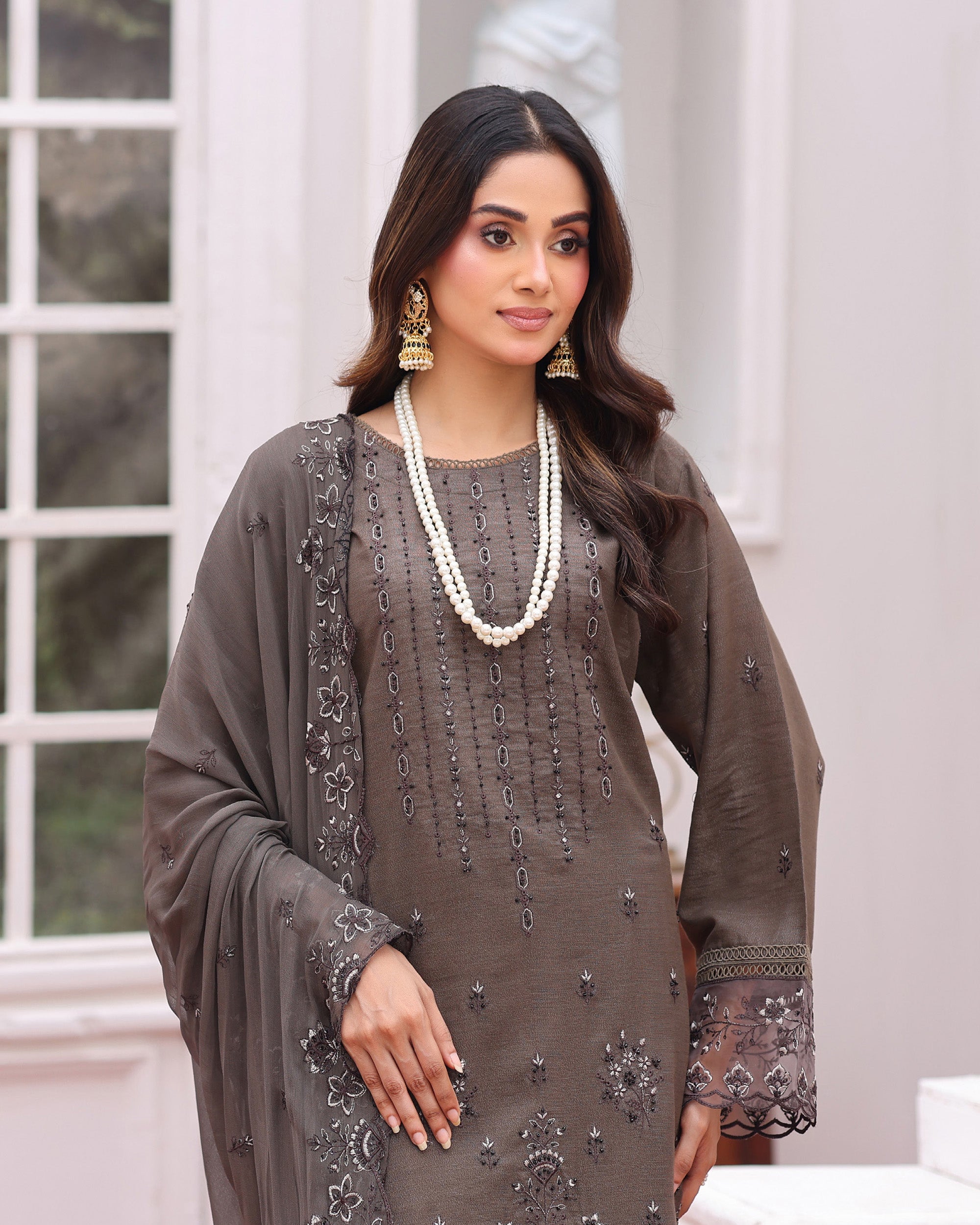 Dr Haris Winter Luxe Karandi Embroidered 3 Pc  Suit