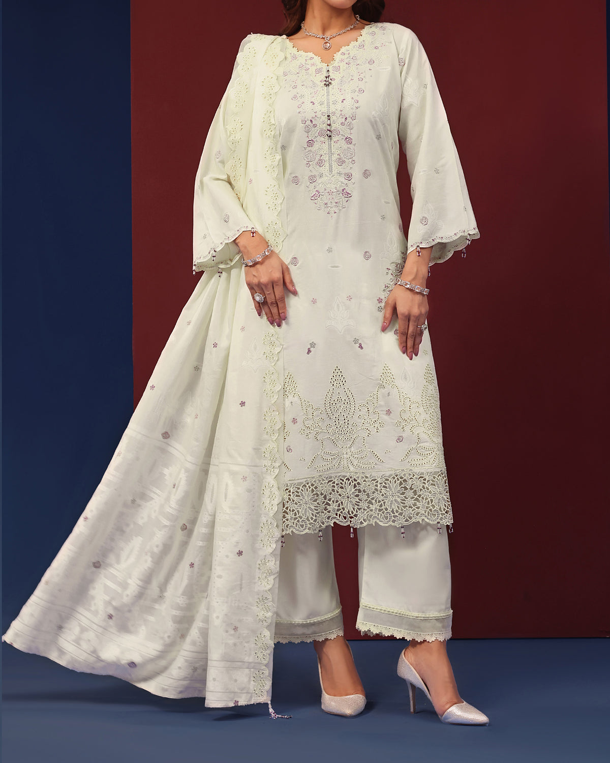 Zarineh Ronaq Viscose Luxury Jacquard Embroidered Suit - 3 Pc