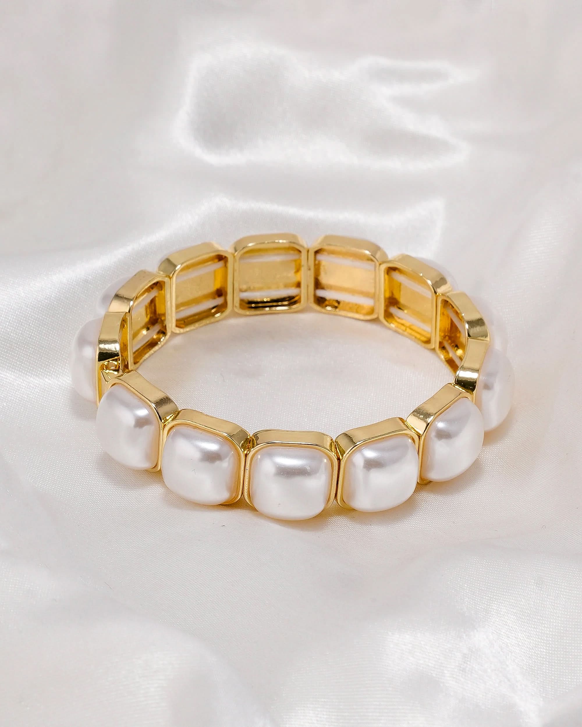 Eminent Women's Bracelet, Women Bangles & Bracelets, Eminent, Chase Value