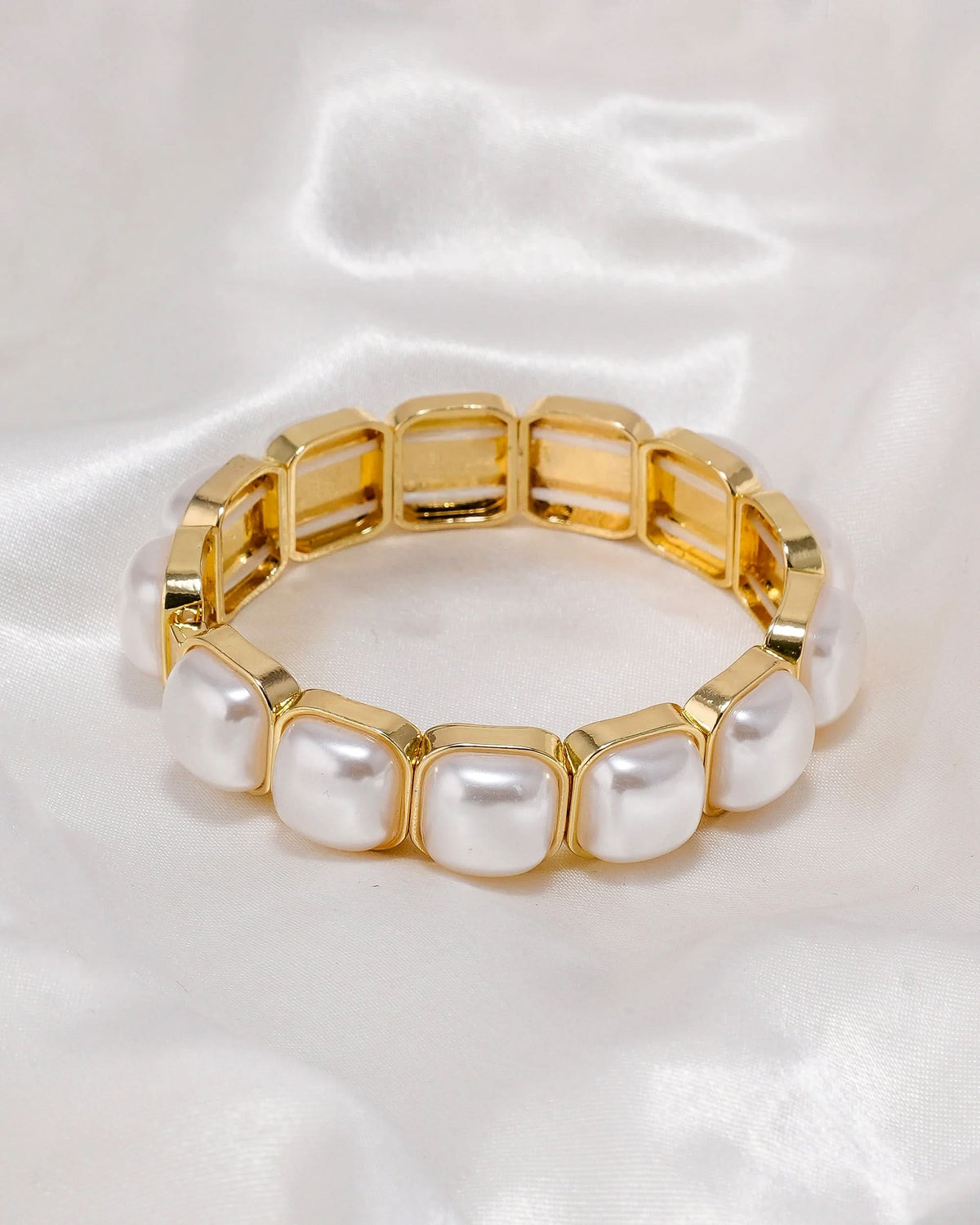 Eminent Women's Bracelet, Women Bangles & Bracelets, Eminent, Chase Value