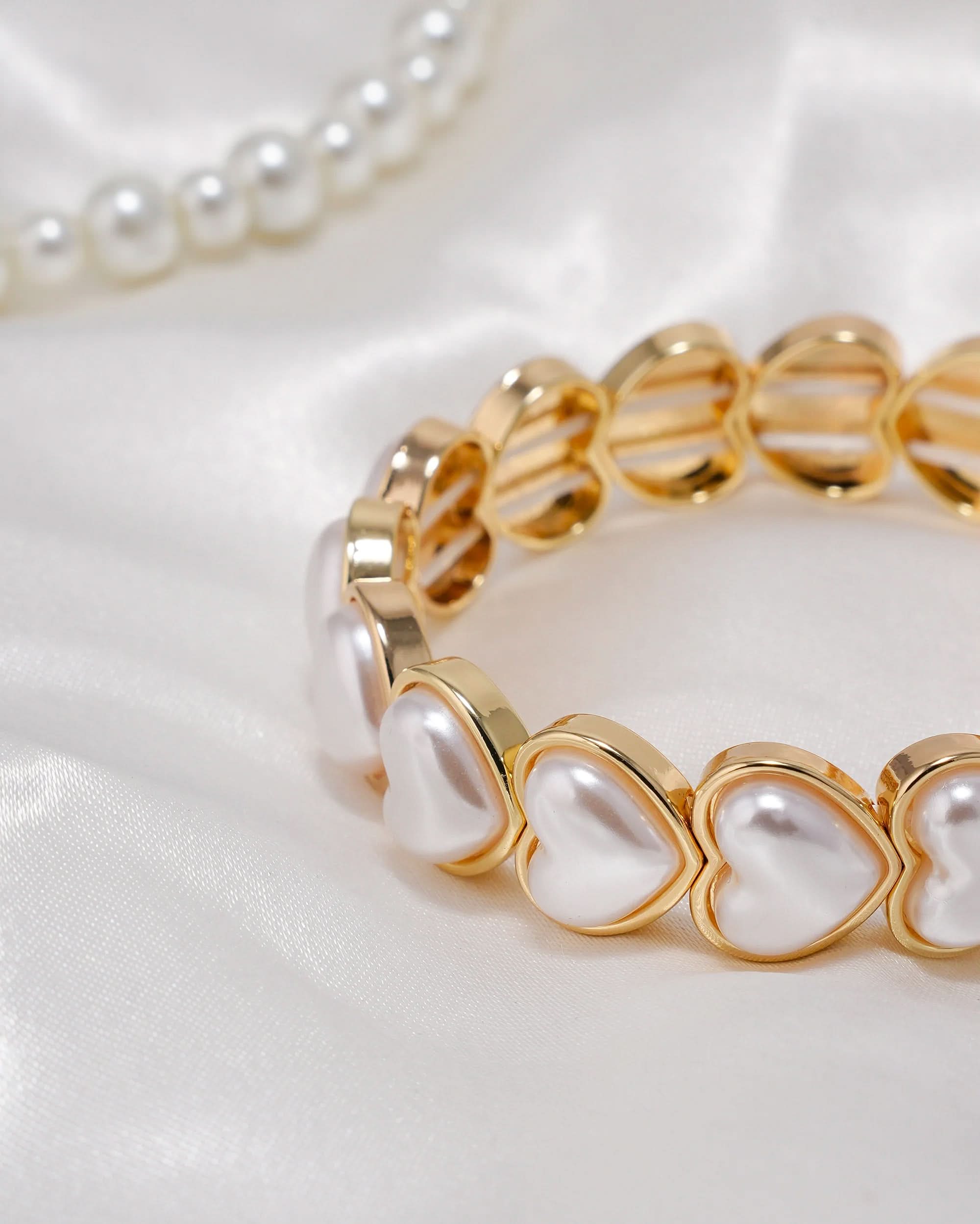 Eminent Women's Bracelet, Women Bangles & Bracelets, Eminent, Chase Value