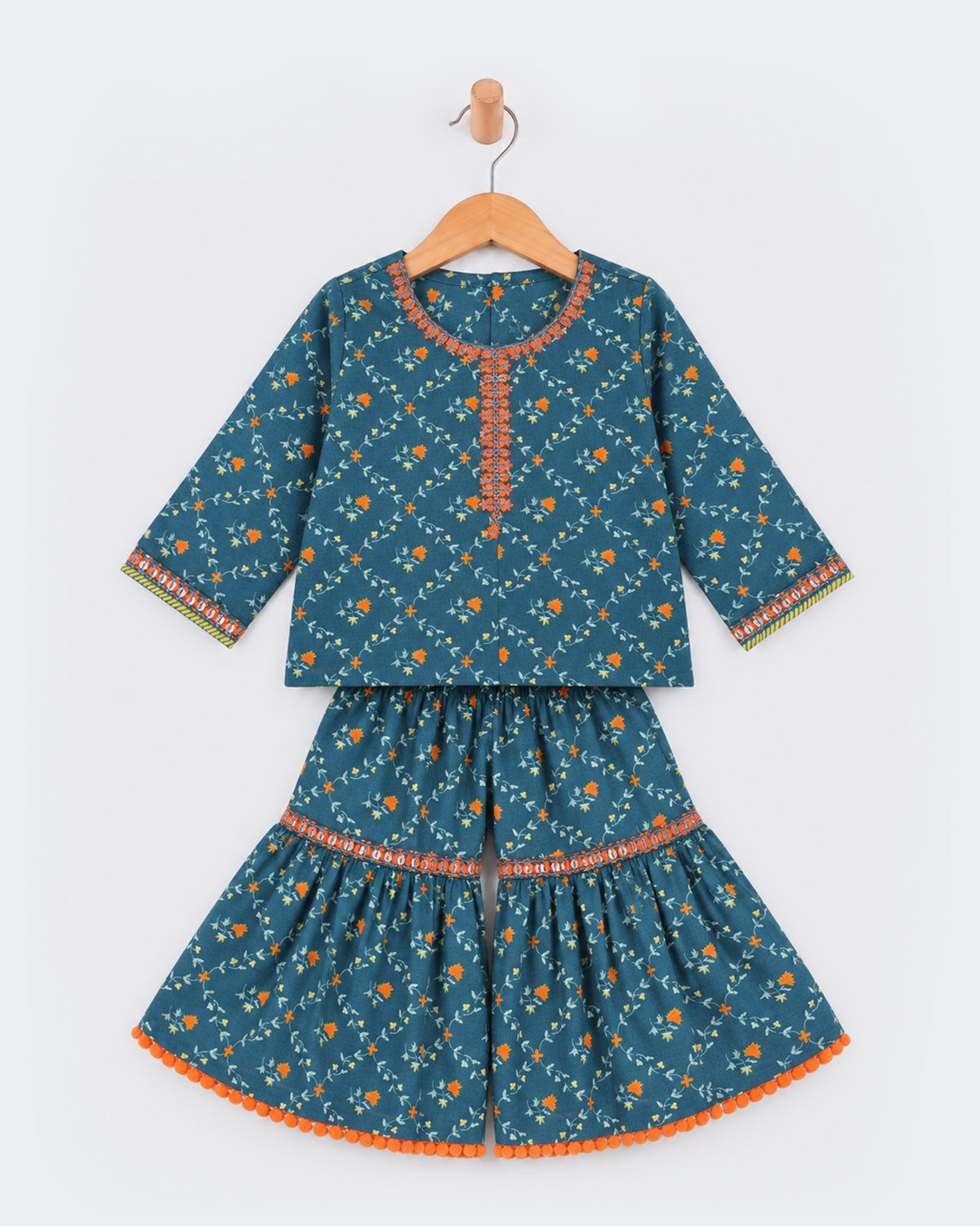 Eminent Newborn Girls Ethnic Essentials Printed 2 Pc