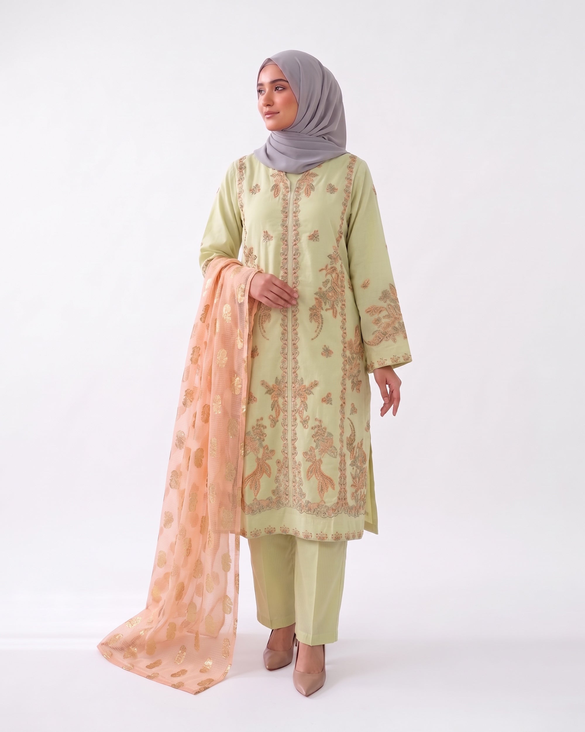 Valuables Women's Embroidered 3Pc Suit