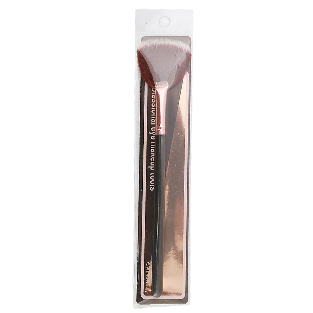 Eminent Makeup Fan Brush, Beauty & Personal Care, Brushes And Applicators, Eminent, Chase Value